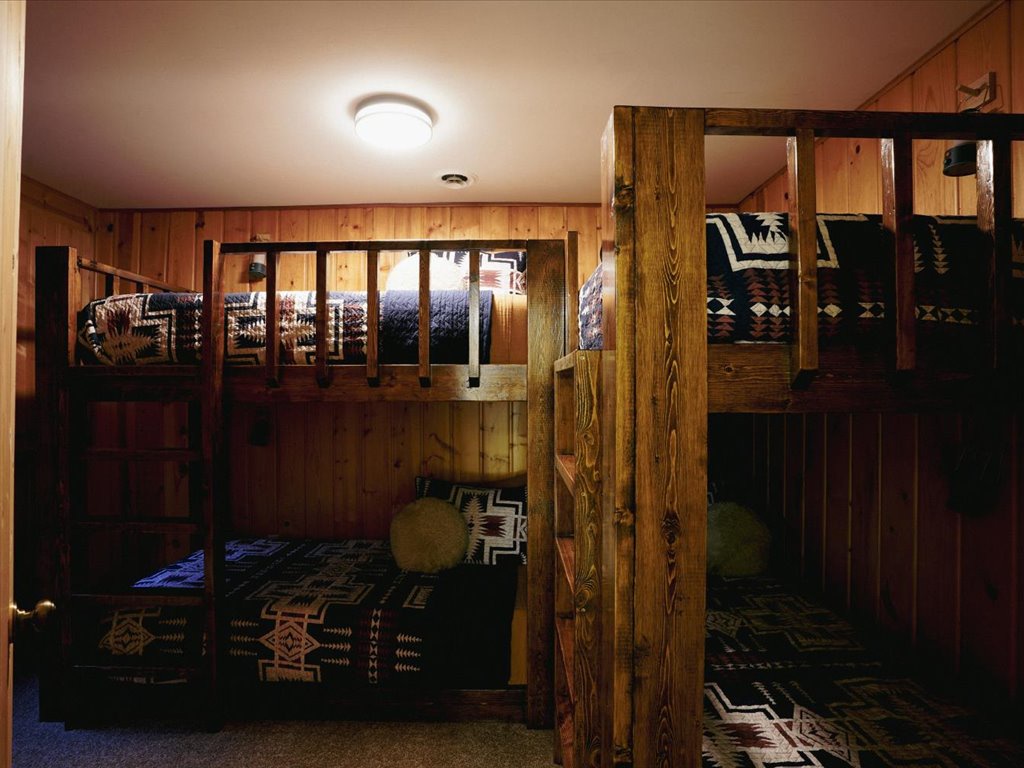 bunk room