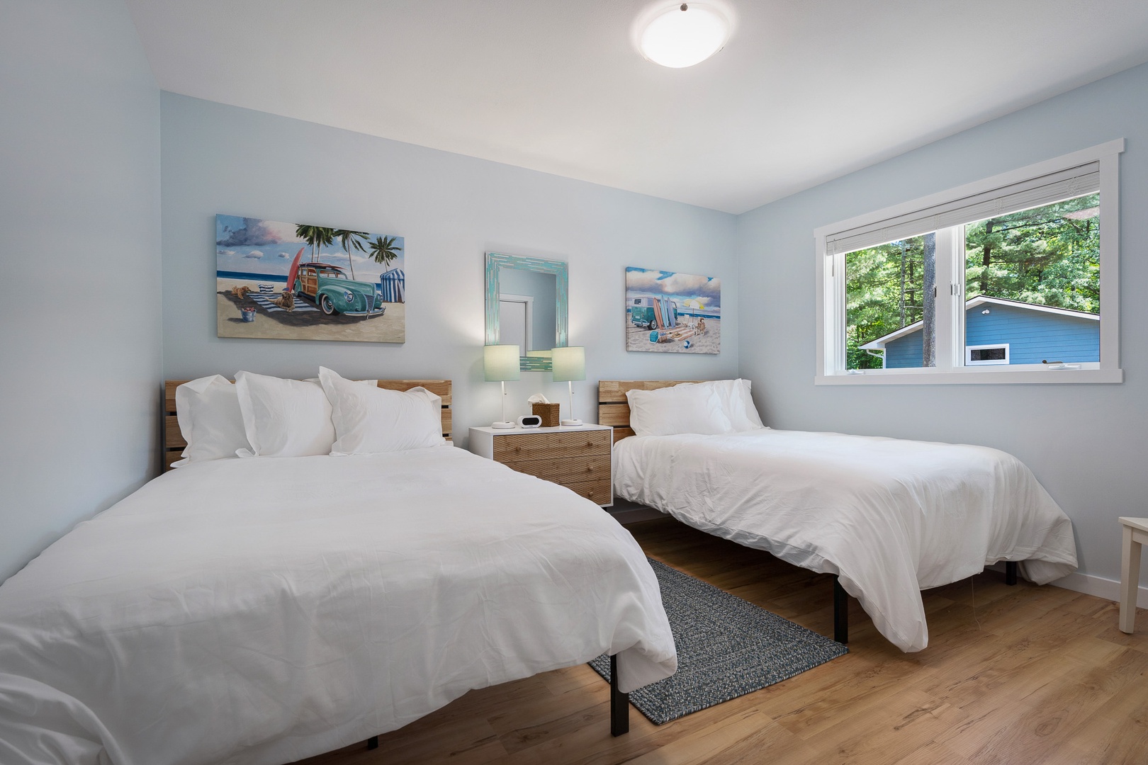Bedroom 2 - 2 Queens