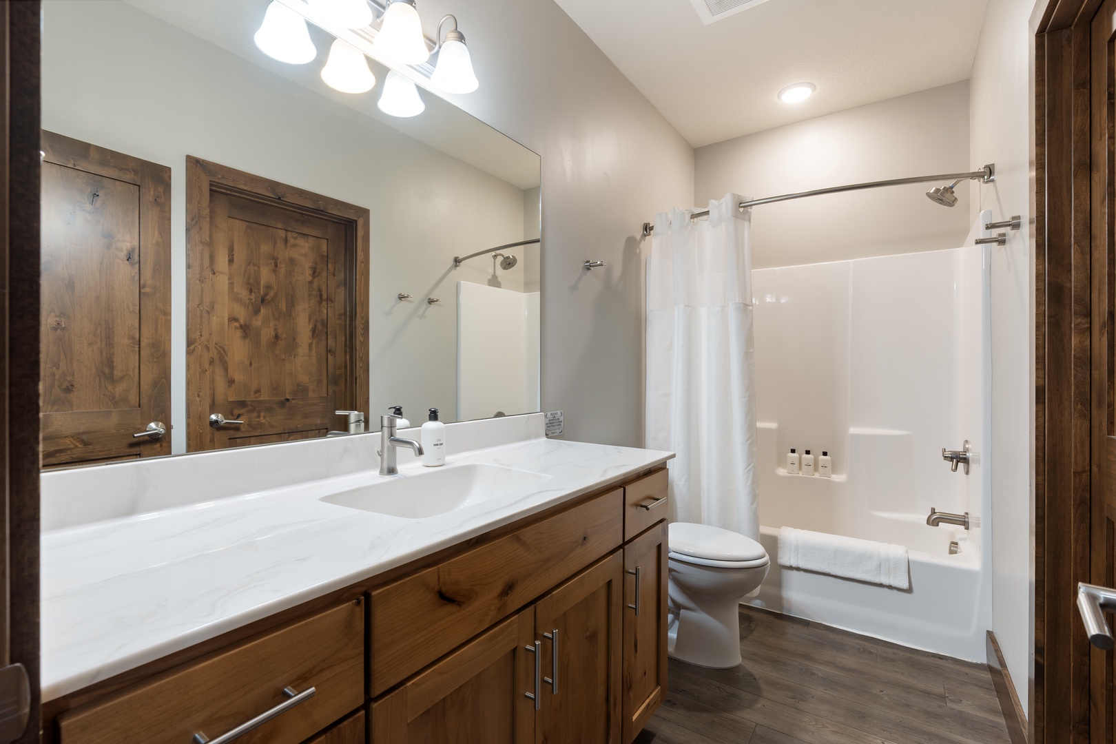Main Floor Bathroom