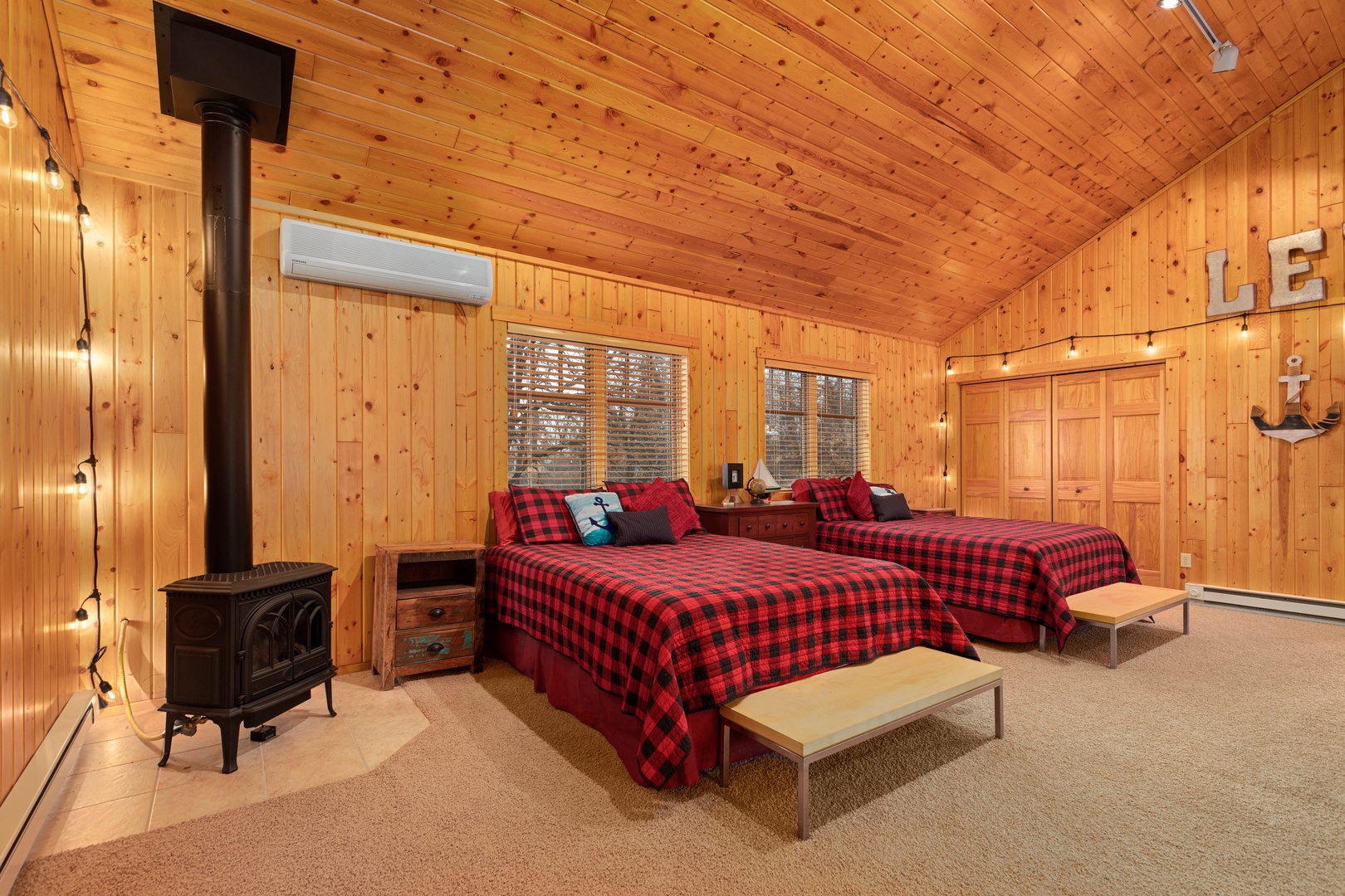 Bonus Room above Garage - Two full Beds - Ensuite