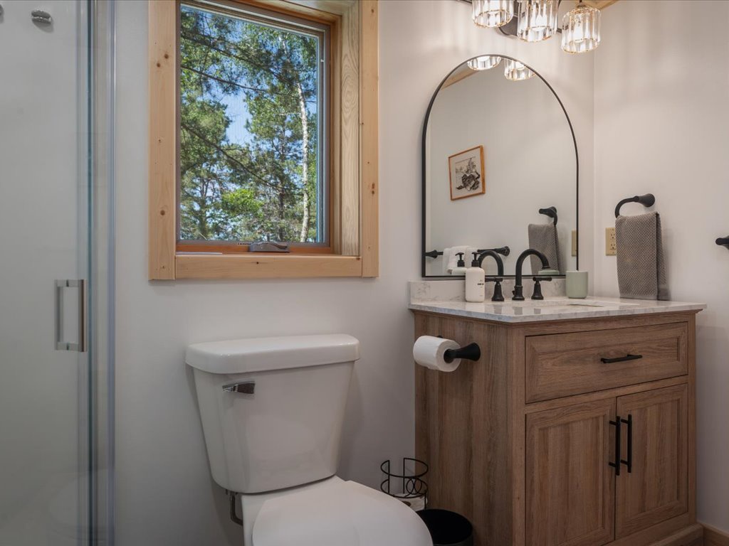 Guest Cottage - Bathroom