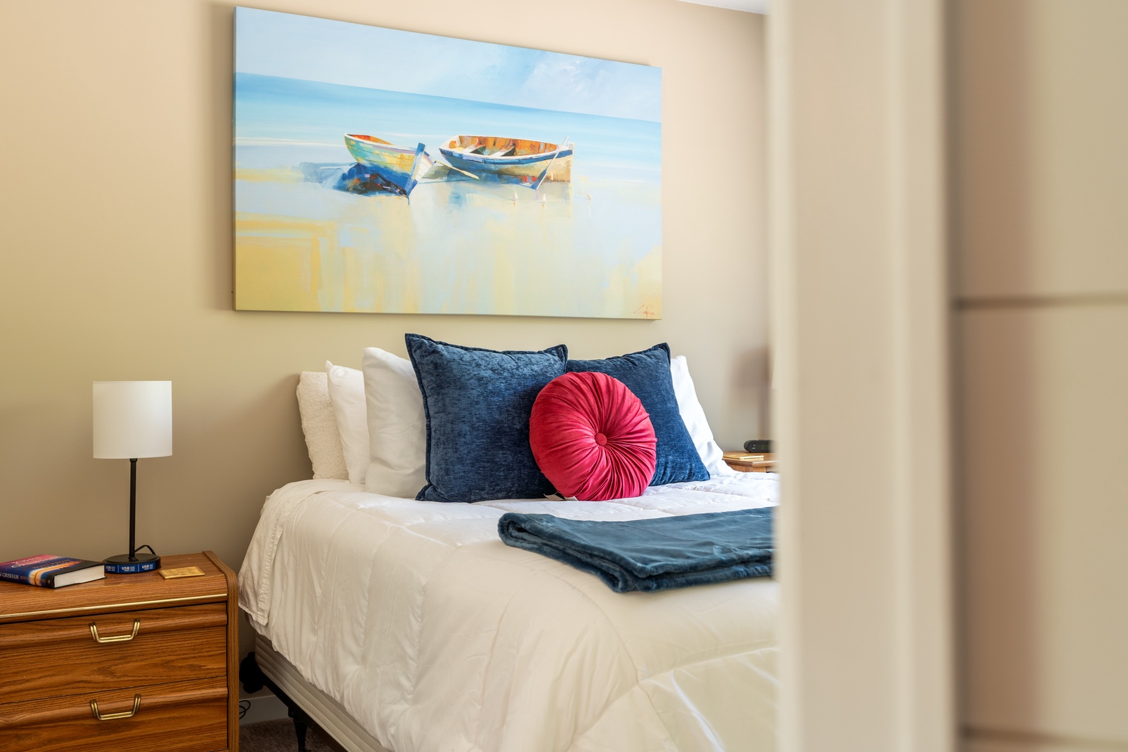 Upper Level Queen Bedroom