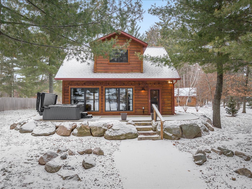 Lakeview with Jacuzzi Hot Tub