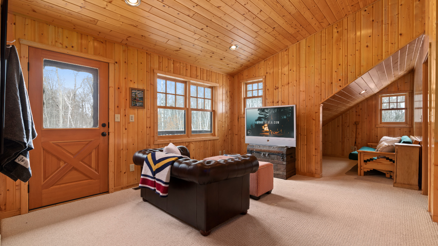 Tv Area Upper Level