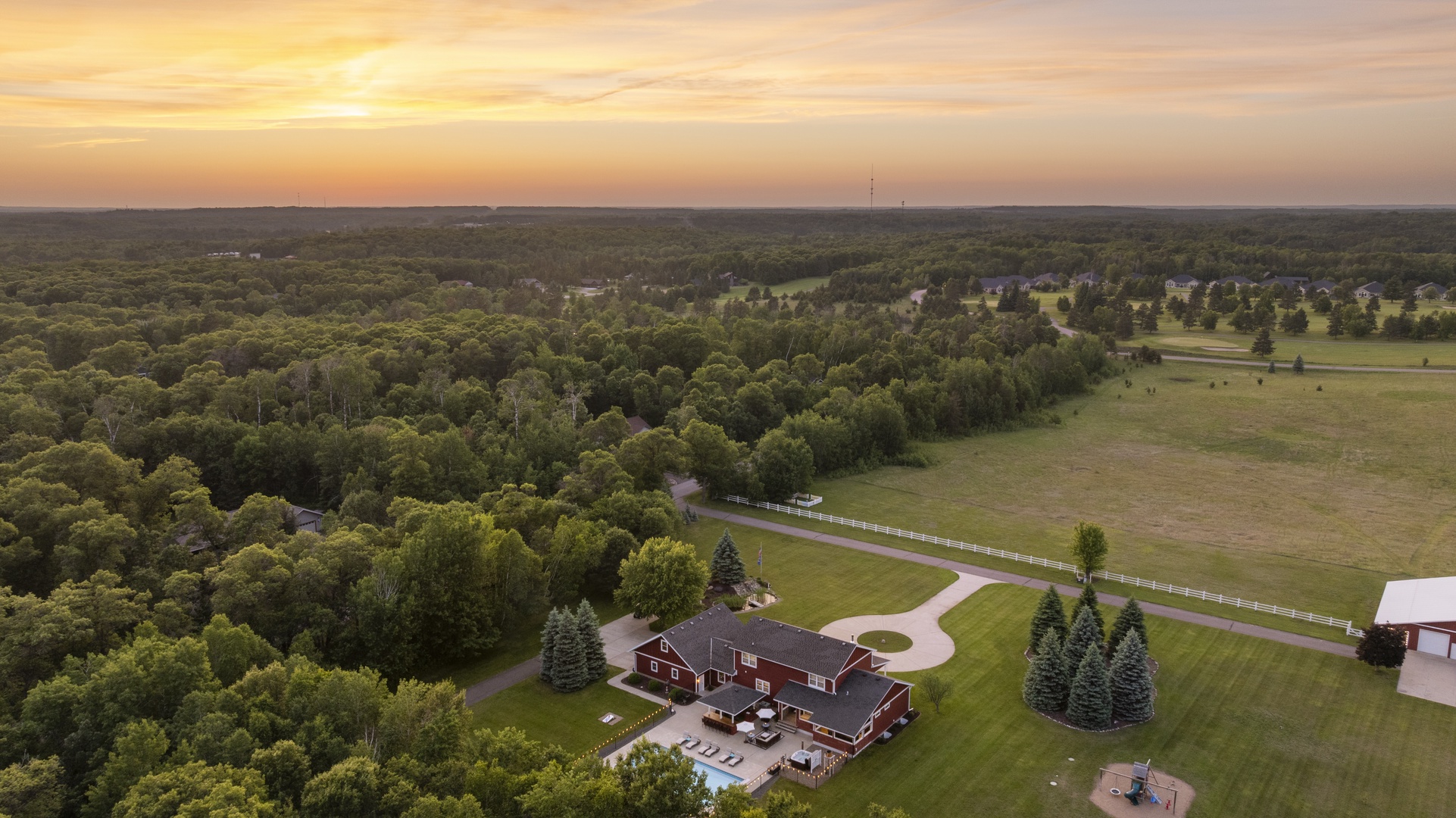 Minutes to Breezy Point, Pequot Lakes and Nisswa