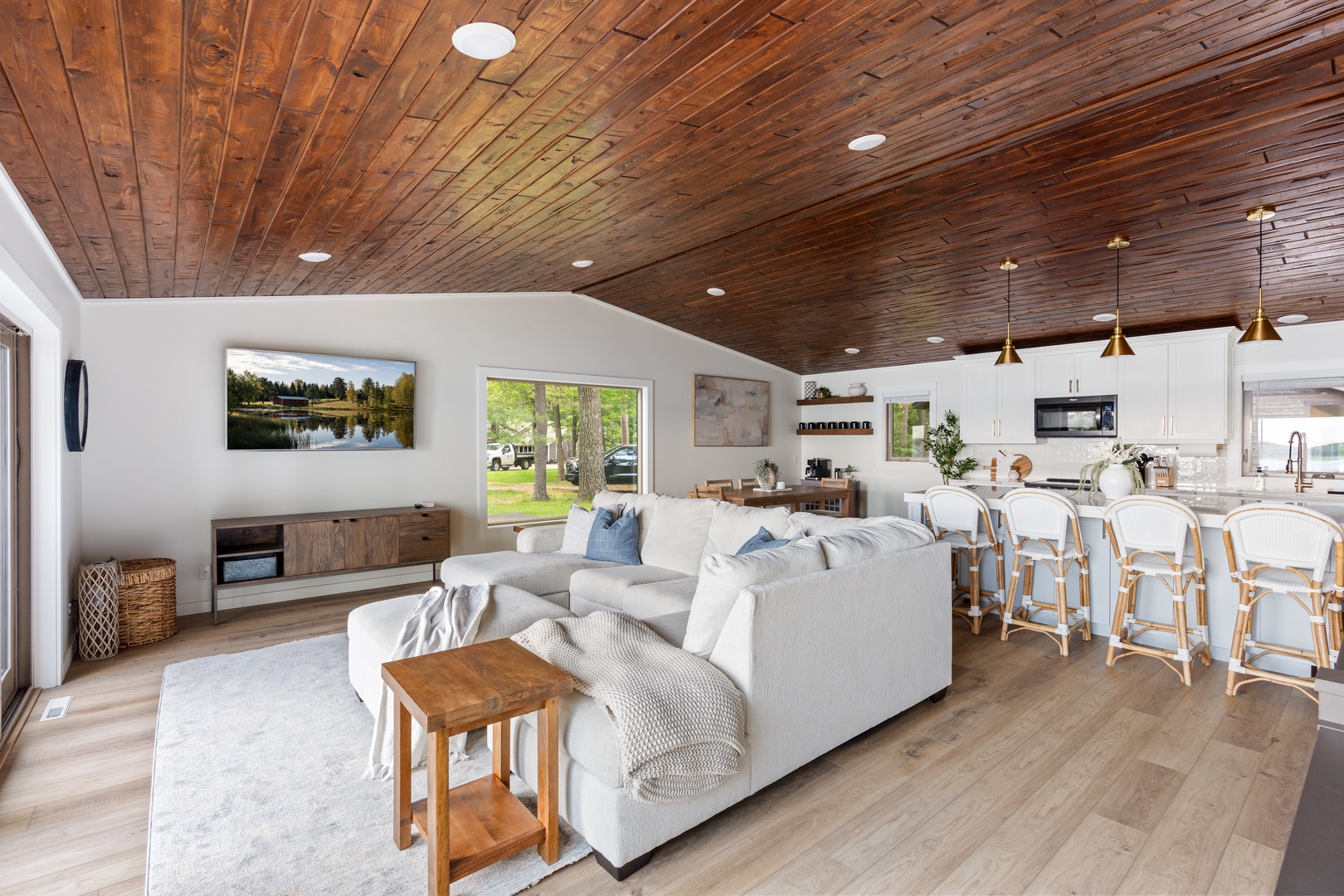 Main Level Living room
