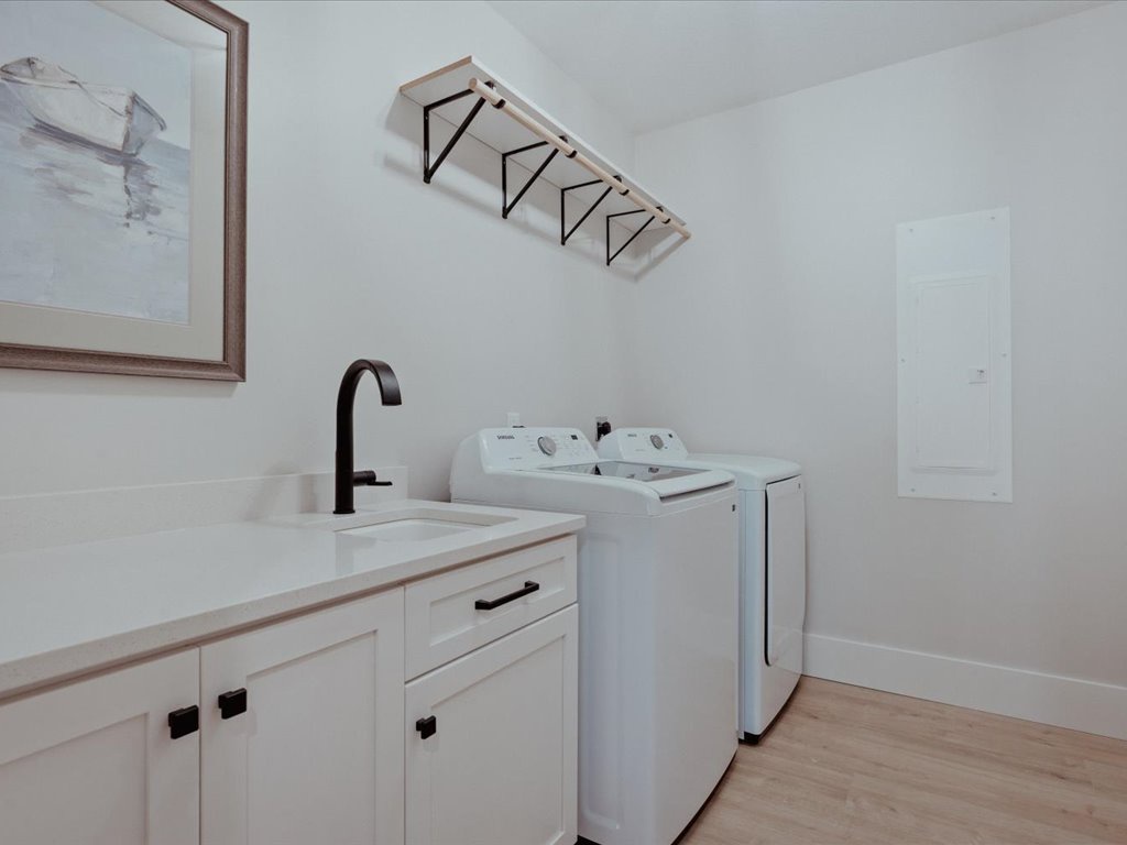 Lower level laundry room