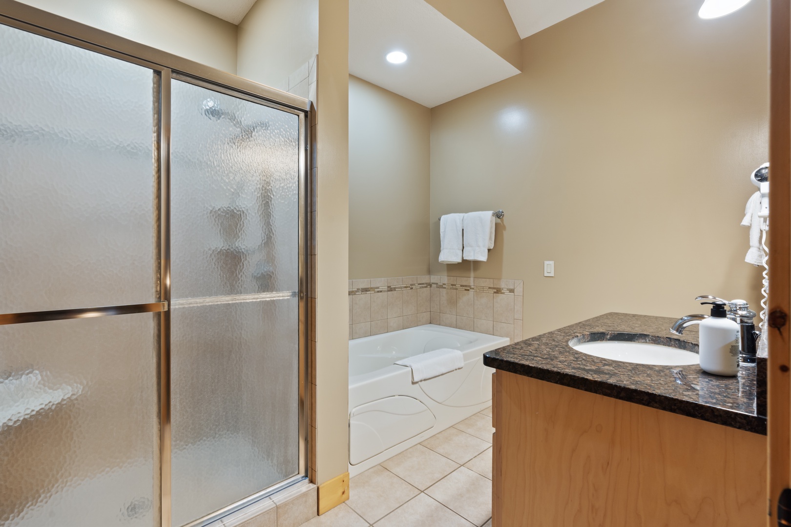 Primary Bath- Upper Level