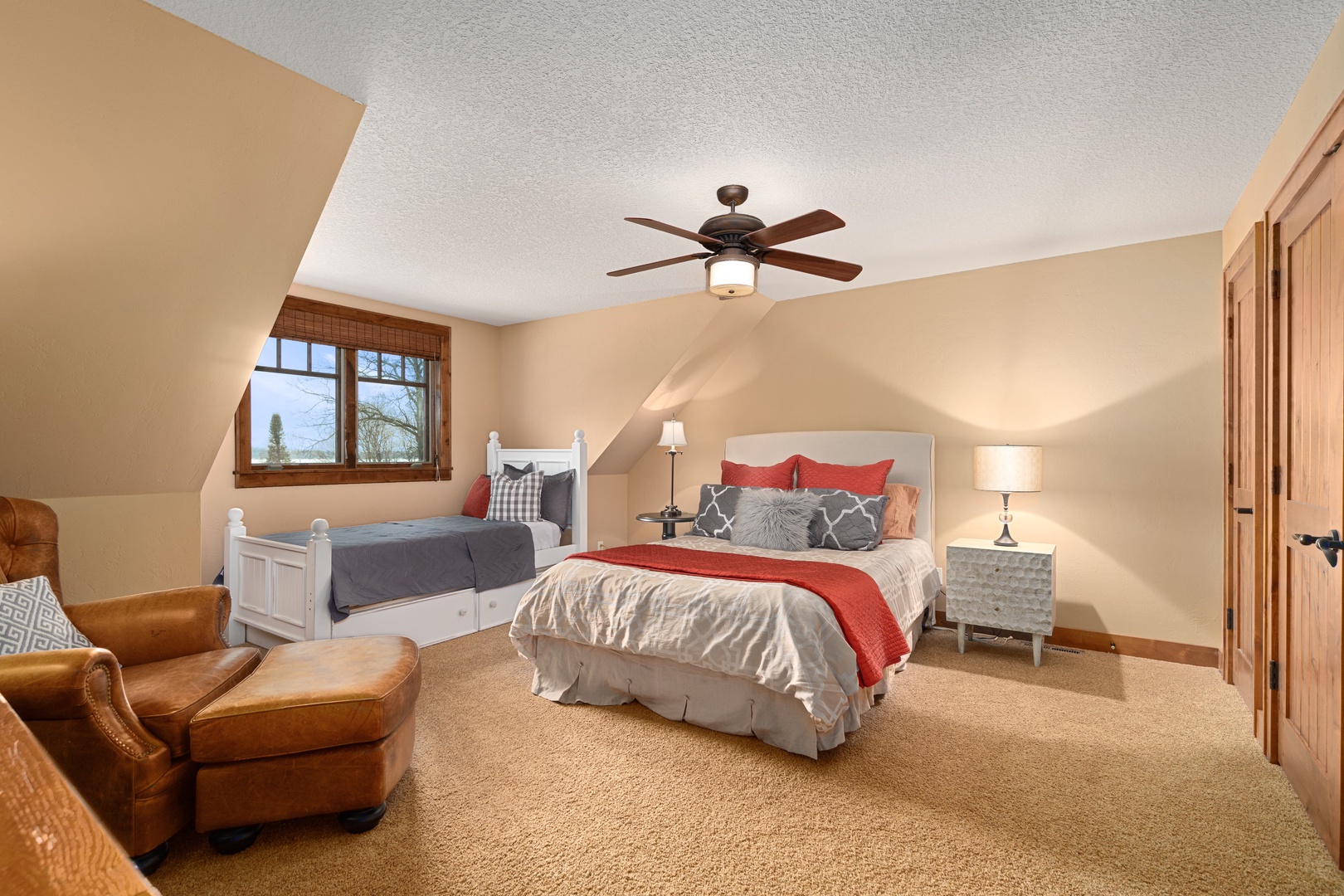Bedroom Ensuite 2 - Upper level