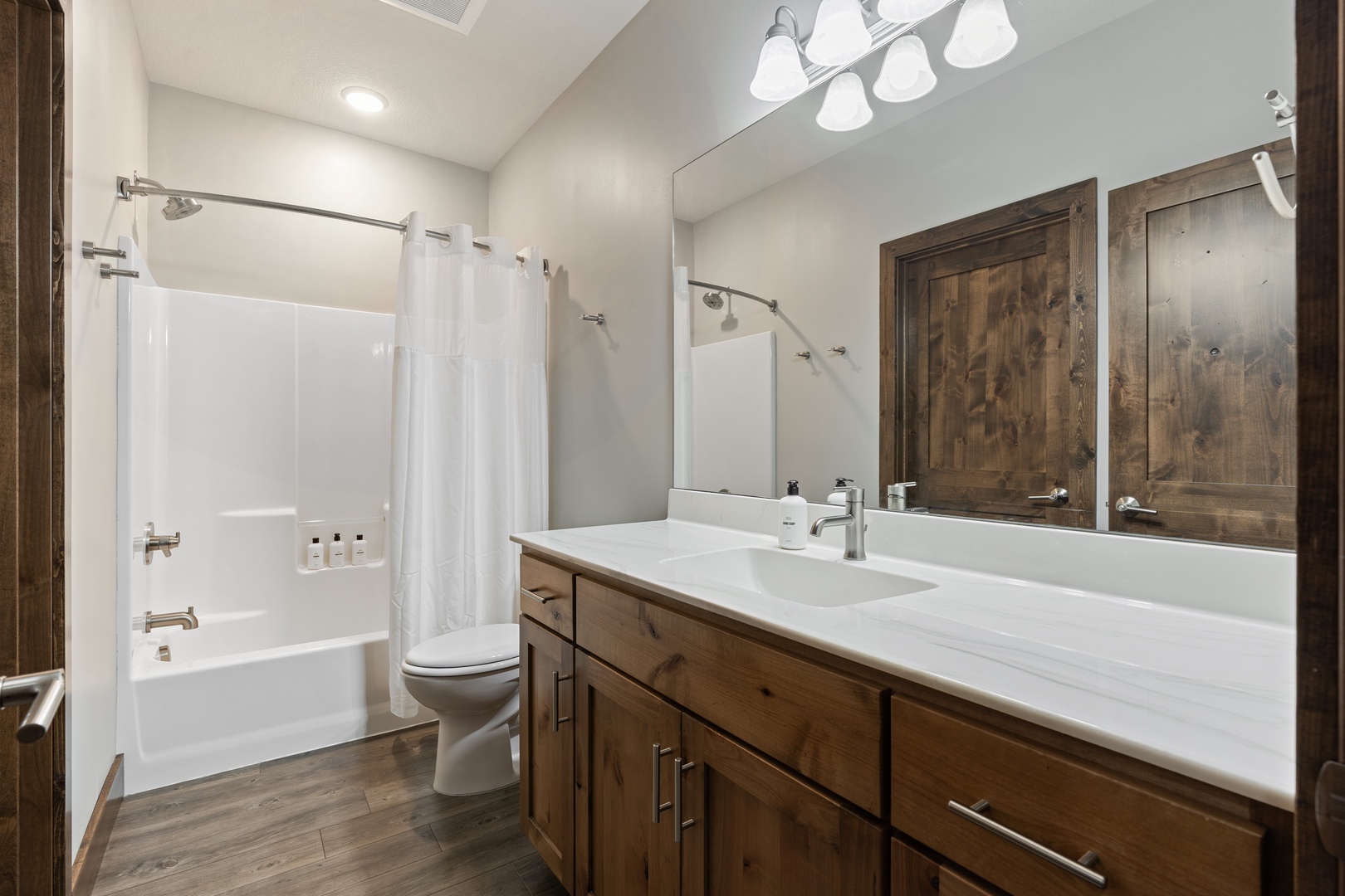 Main Floor Bathroom