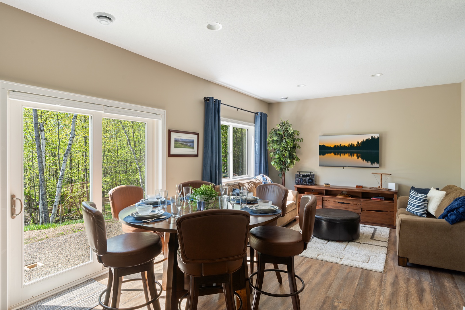 Dining Room- Table Expands