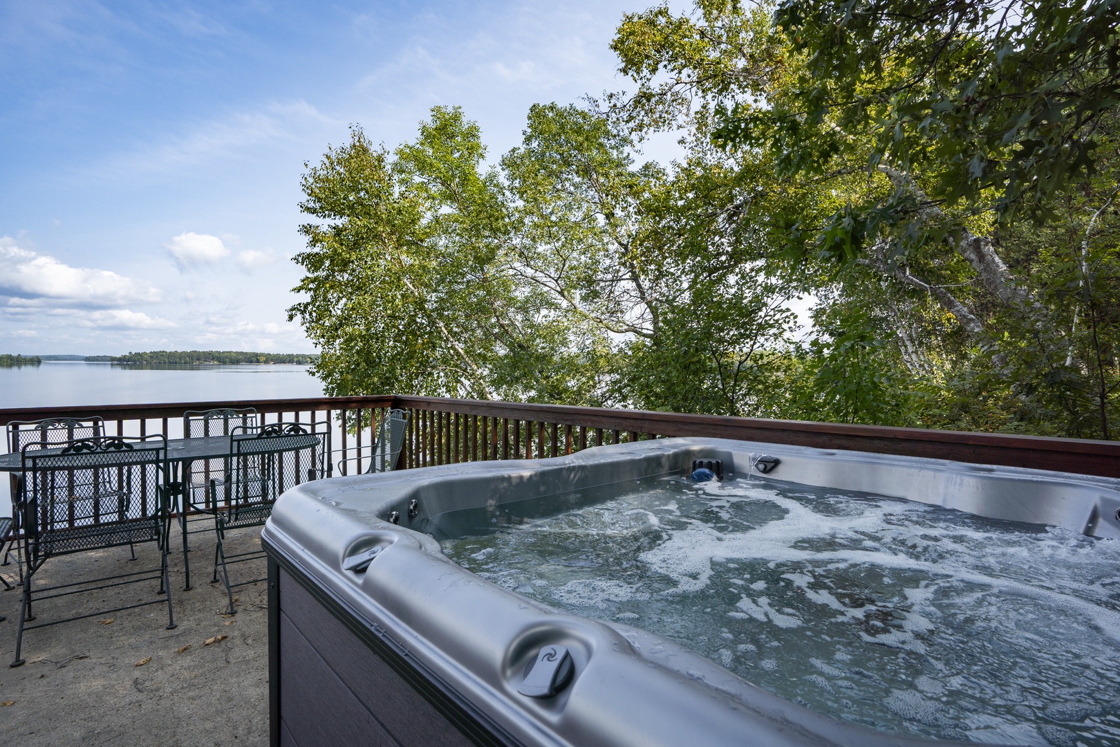 Hot tub under the Stars