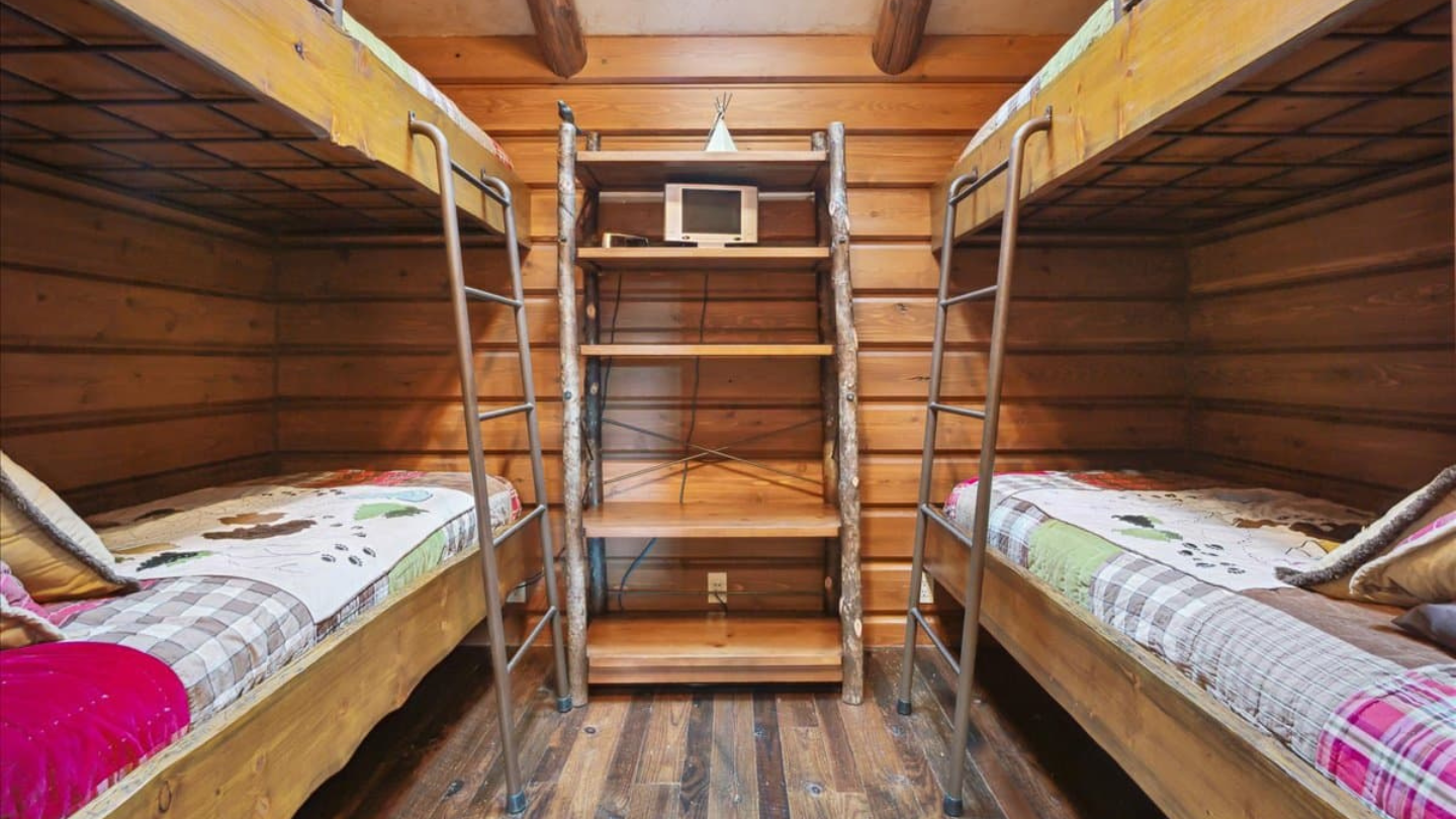 Bunk room - main lodge