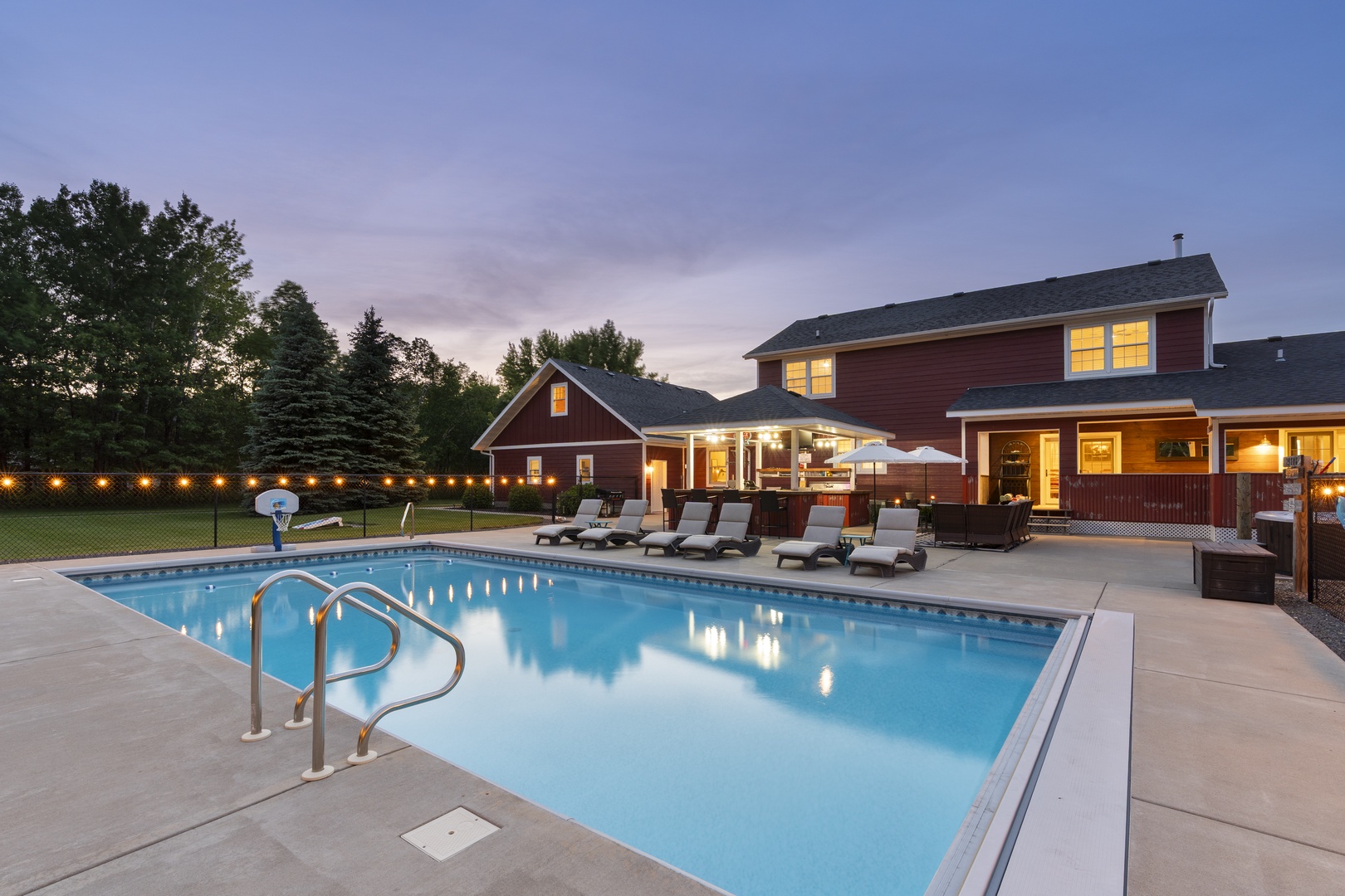 Enjoy an evening entertaining outside
