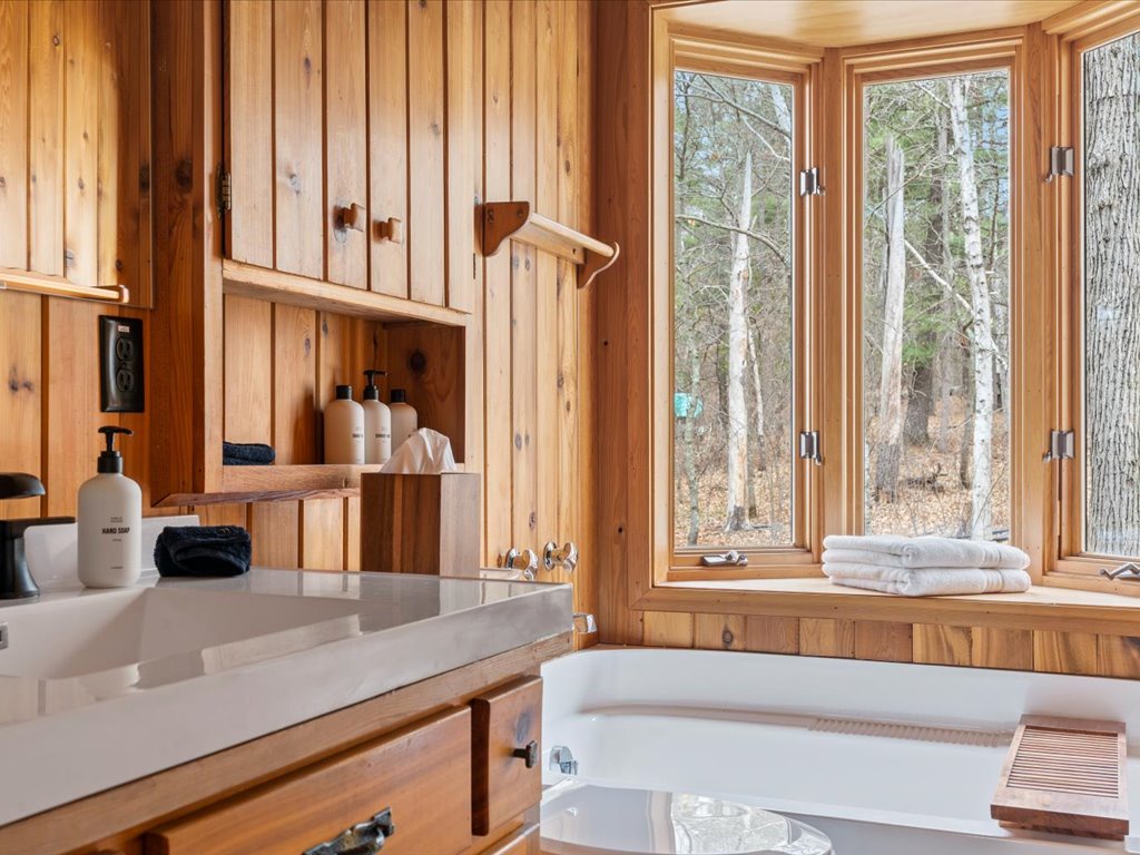 Main Floor Bathroom with Bath Tub