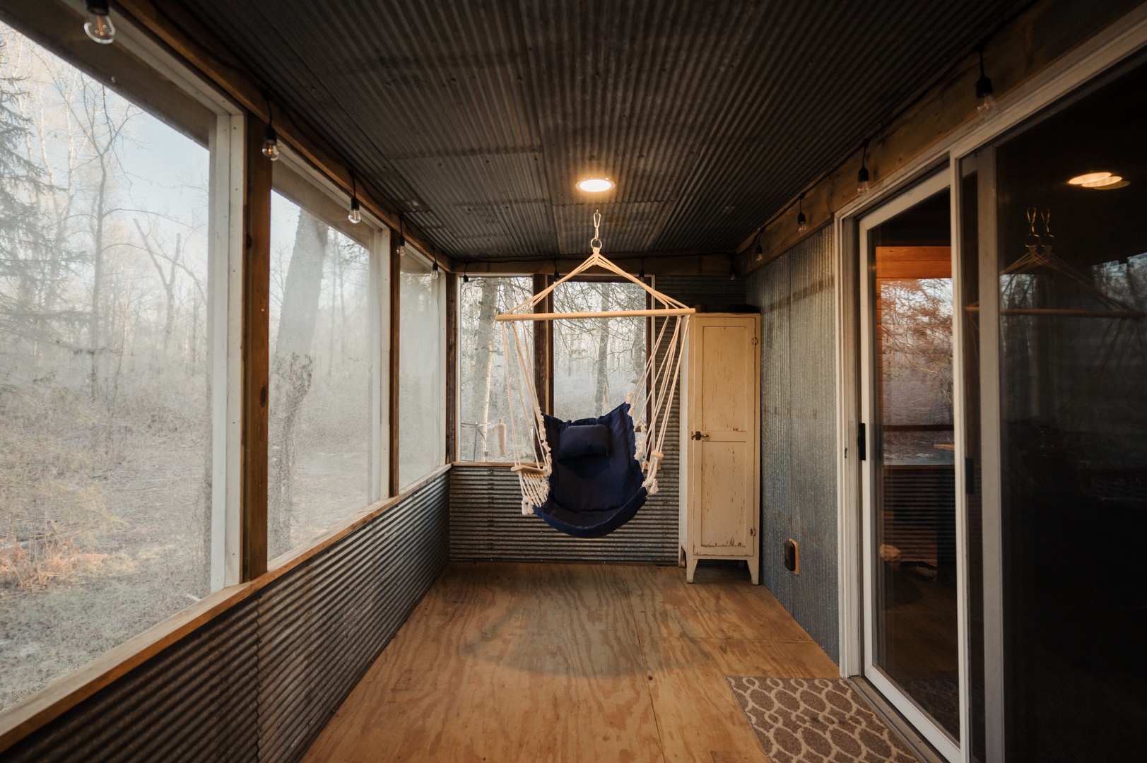 Screened Porch - Great for a nice night with out bugs