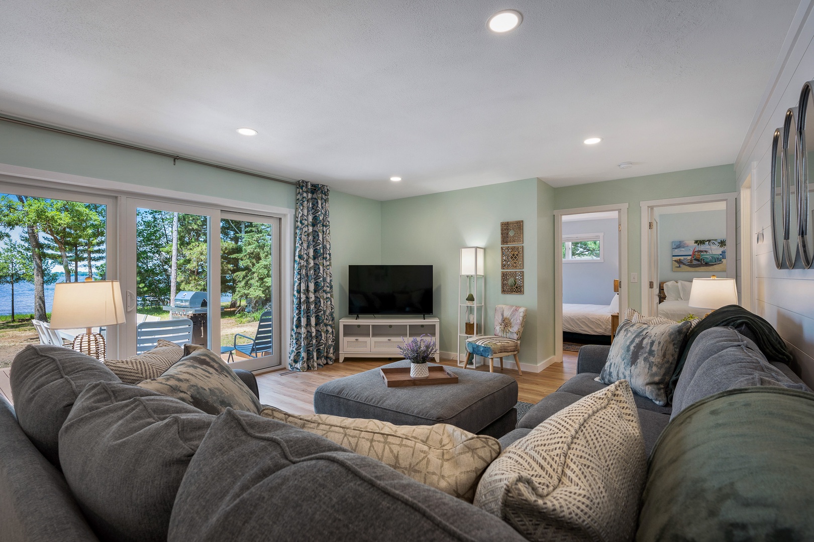 Living Room - patio doors to lakeside deck