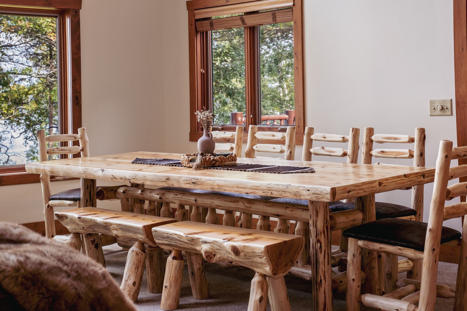 Boasts a Huge Dining Table