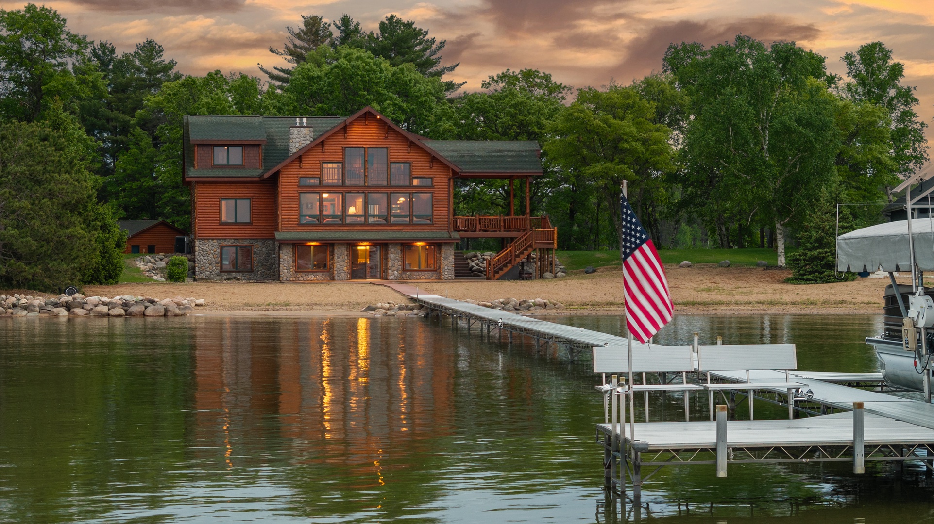 Pelican Beach Lodge