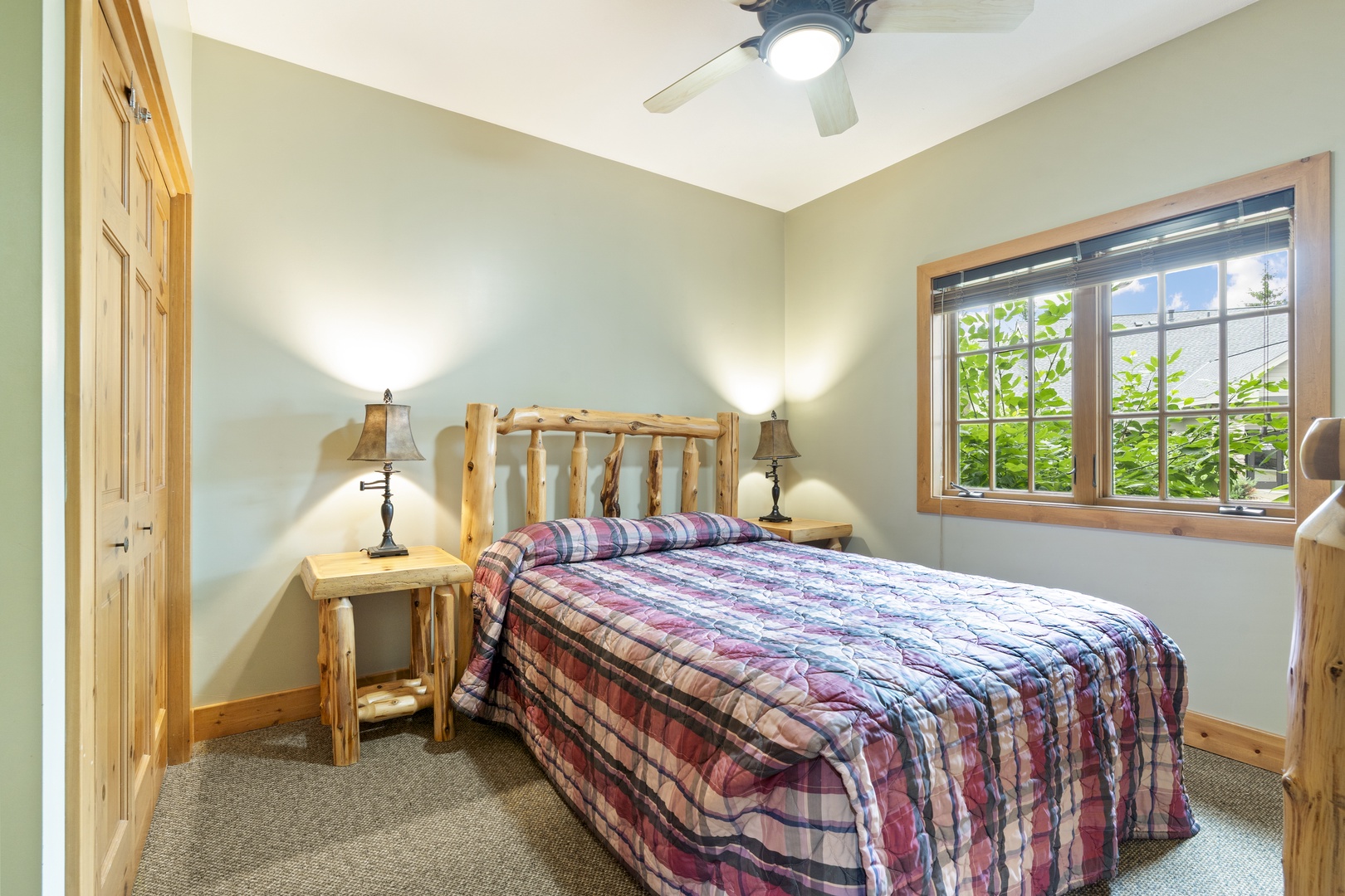 Main Level Bedroom - Queen Ensuite