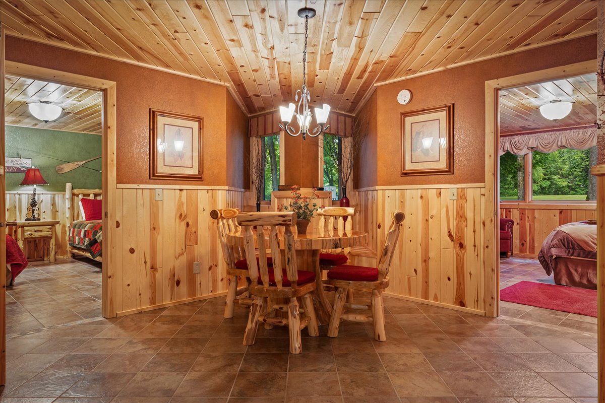 Sitting area main floor