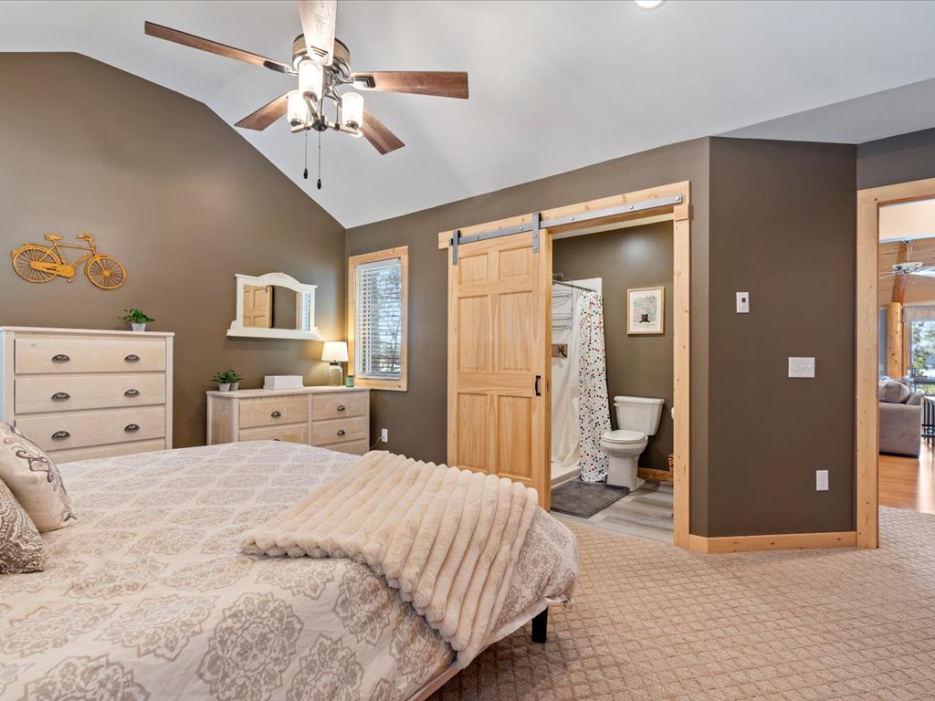 Primary bedroom with en-suite bathroom