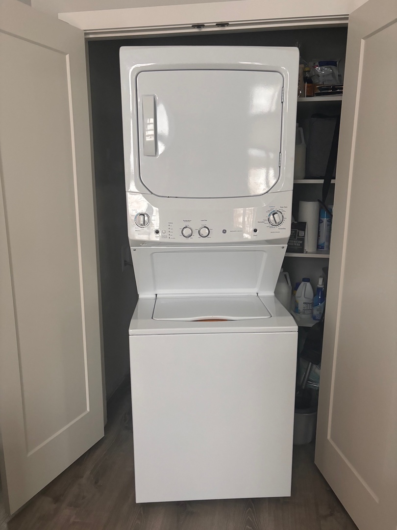 In unit Washer/Dryer