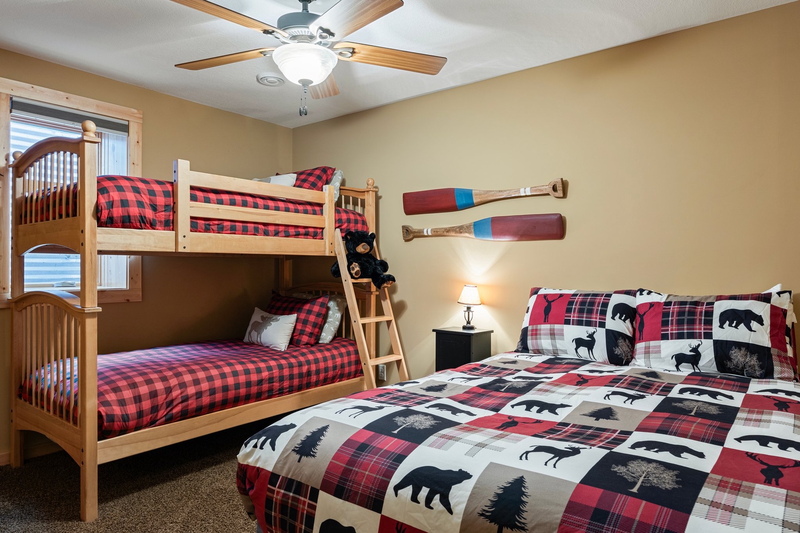 Bedroom 5- Full Bed and Twin Bunks