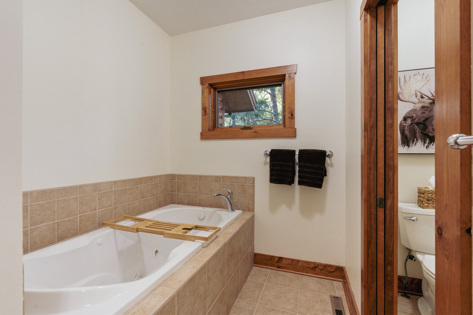 Primary Ensuite with Soaking Tub