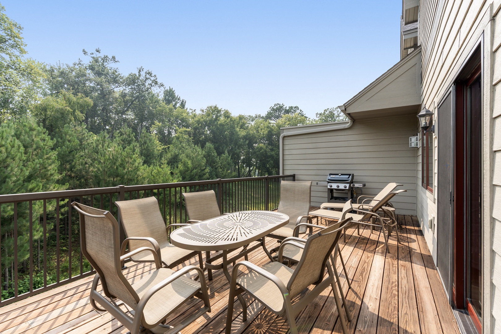 Deck Dining with Gas Grill