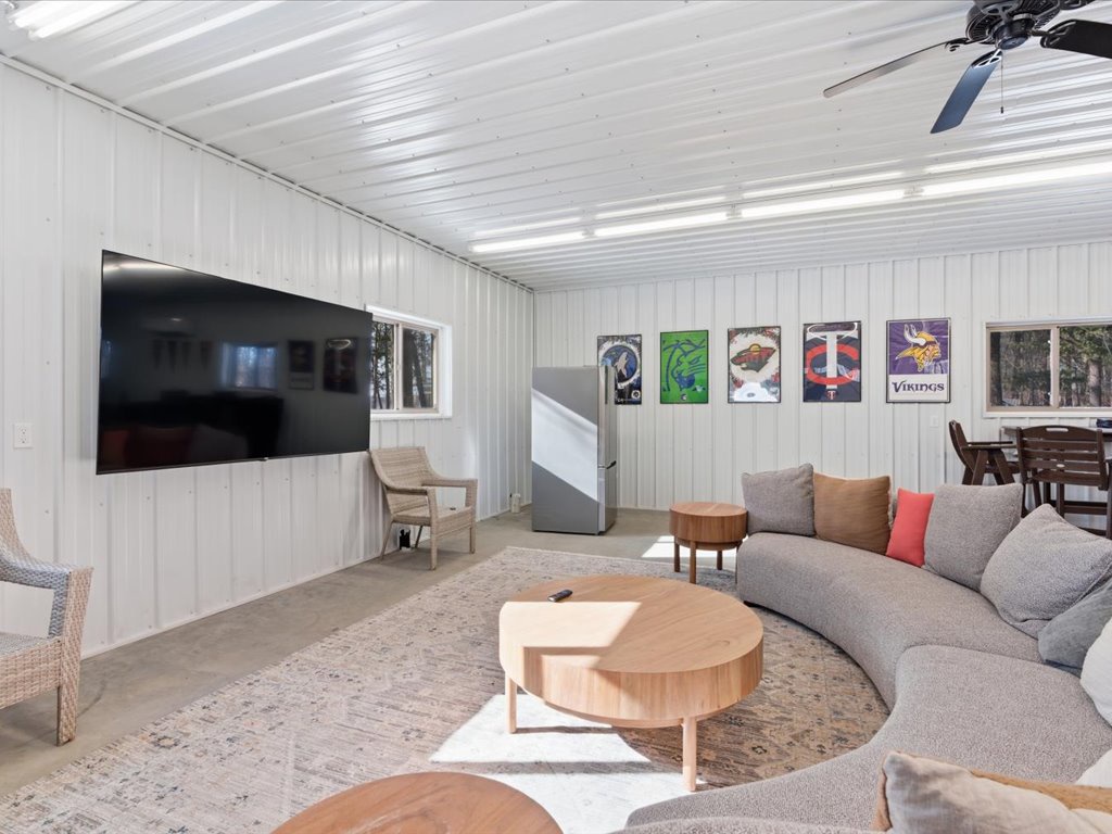 Rec Room Seating & TV