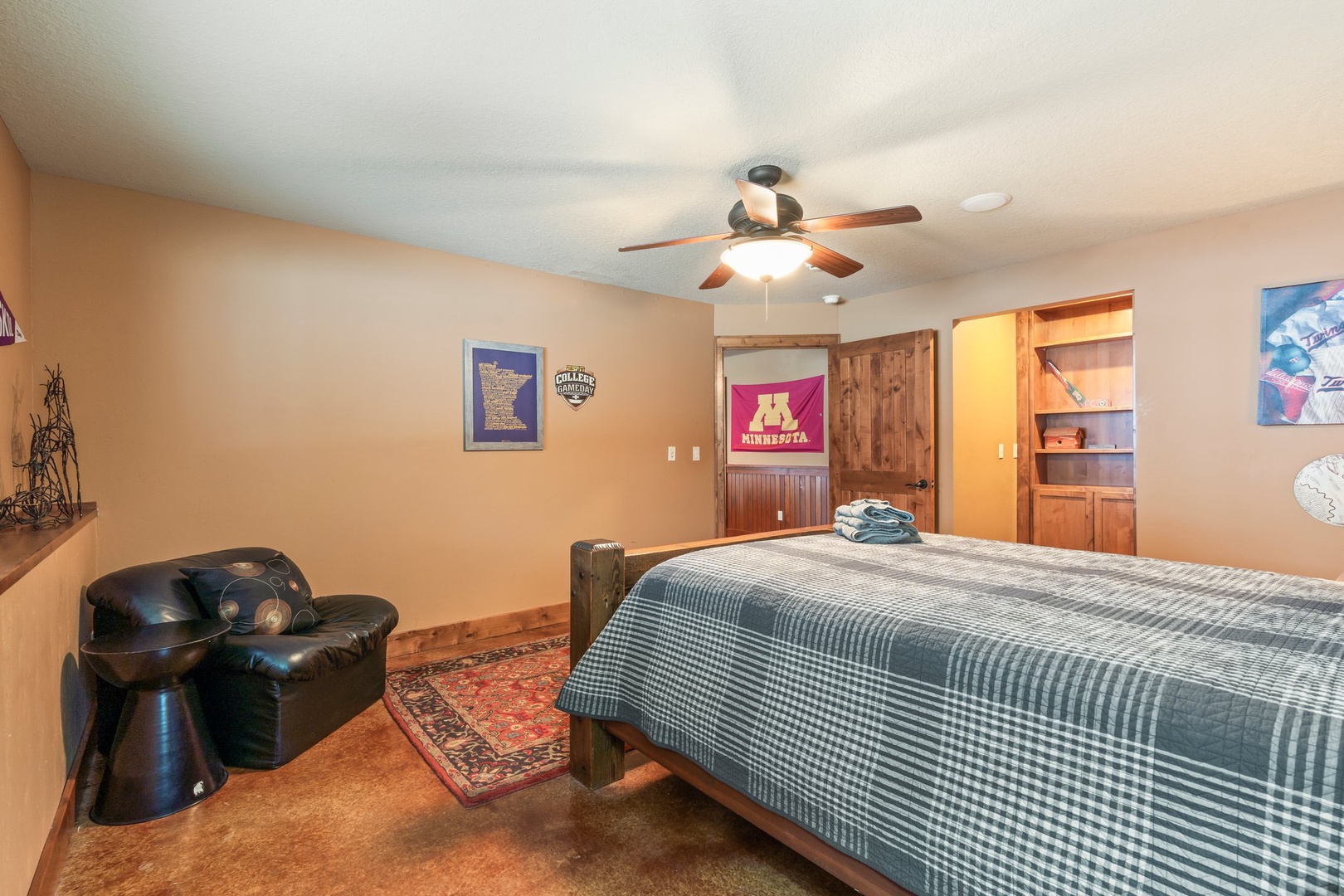 Lower Level Bedroom #1