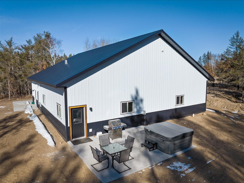 Patio with Hot Tub + Propane Grill