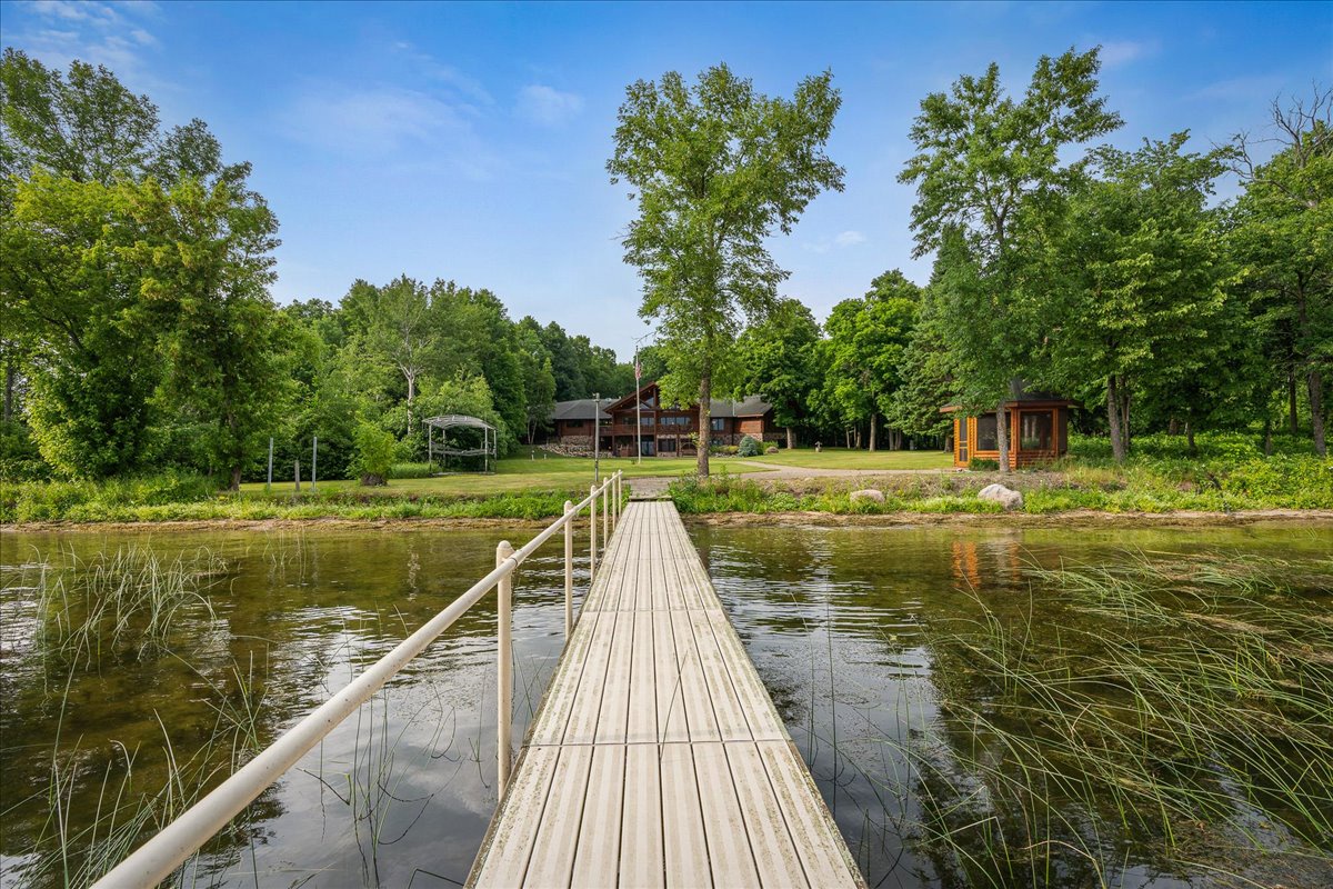 Dock