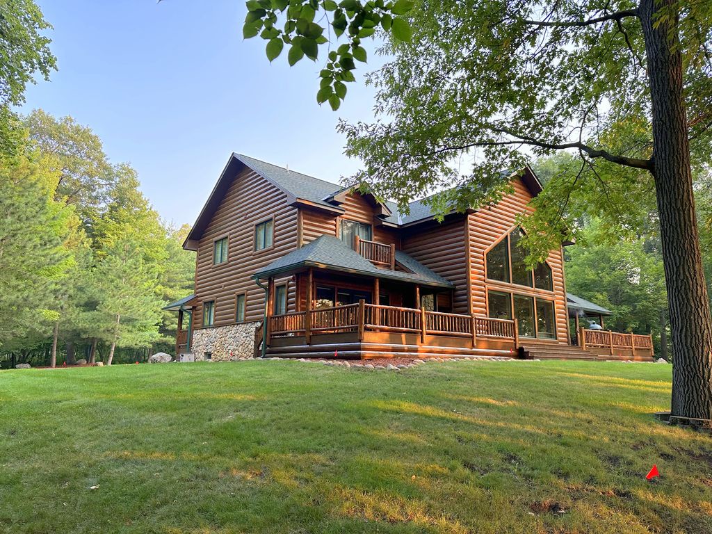The Lodge on Ox Lake