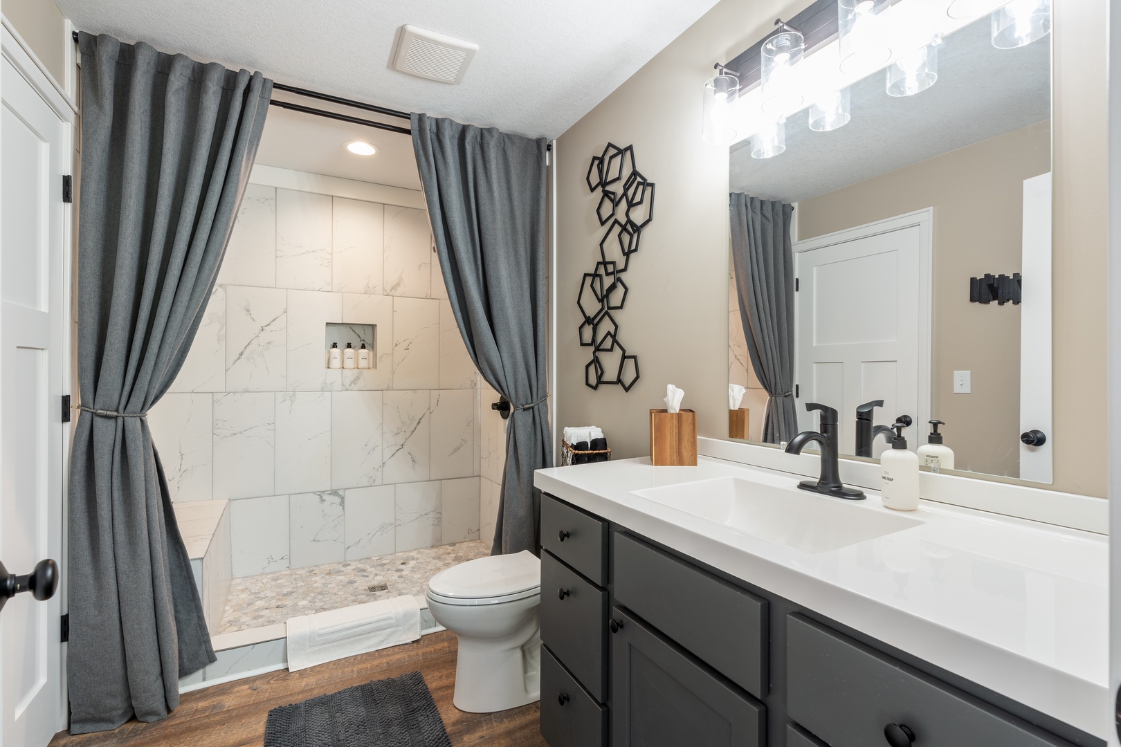 Main Level Bath