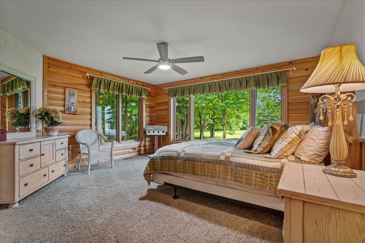 MF Bedroom 2 - King Ensuite