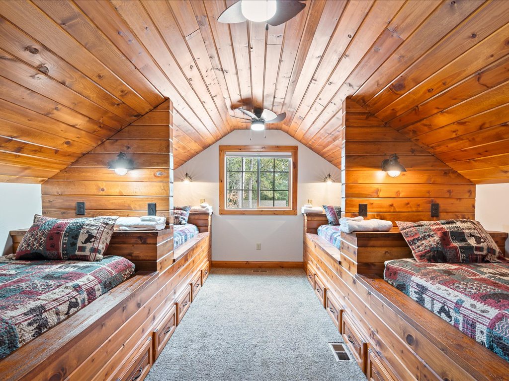 bunk room w full bath