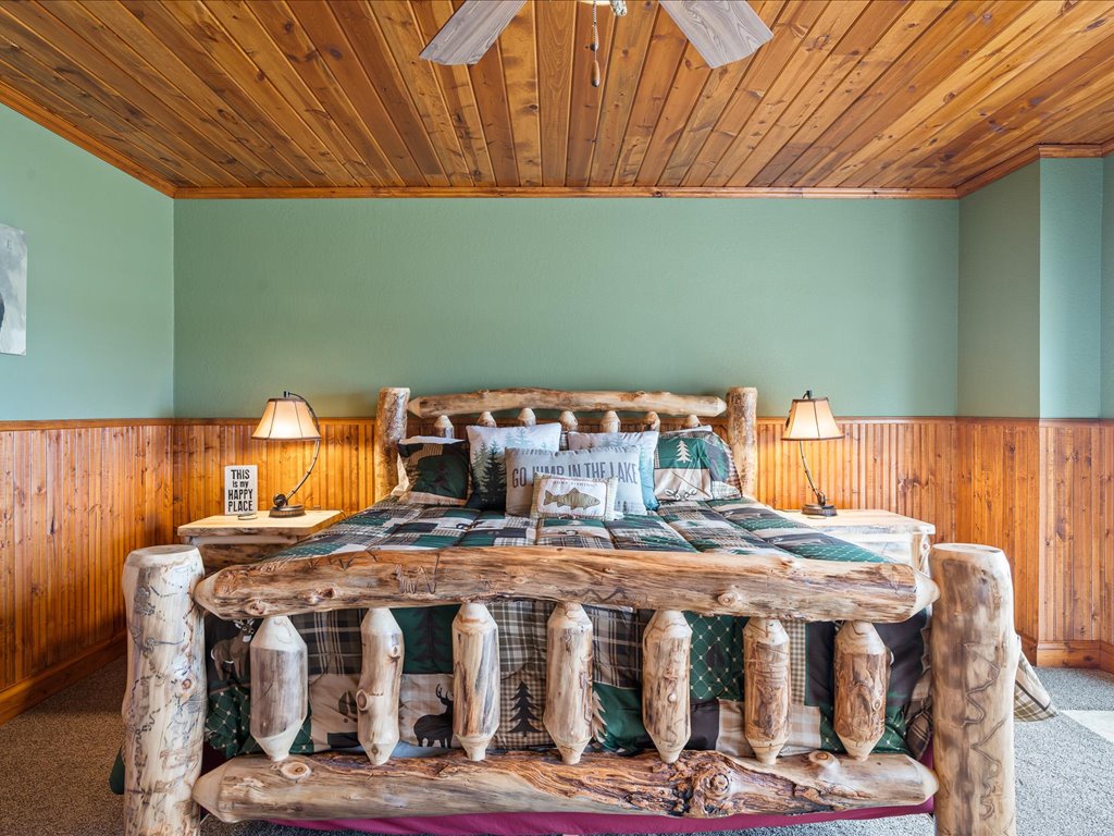 King Bedroom - Lower Level