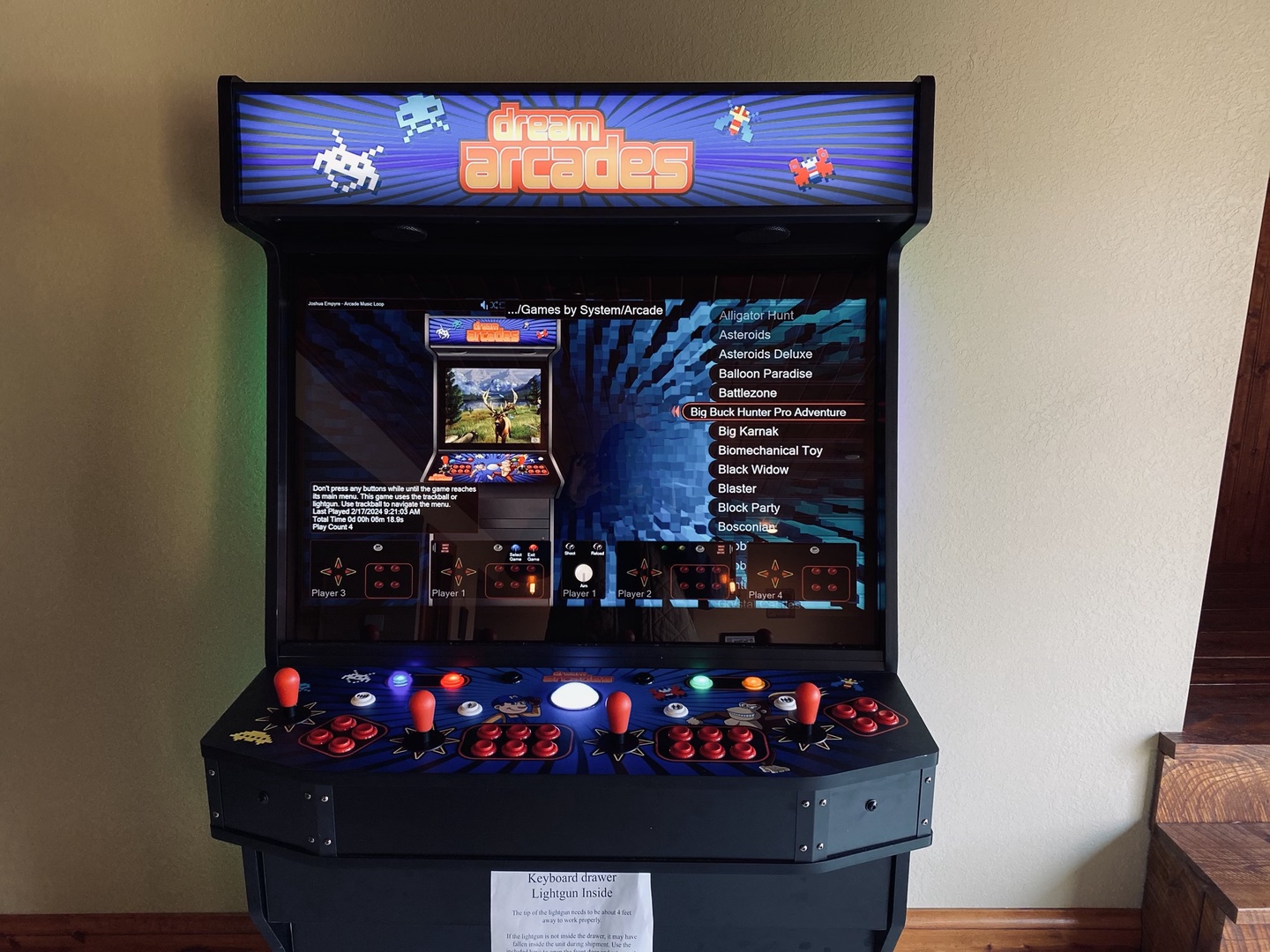 Arcade w 100+ classic games