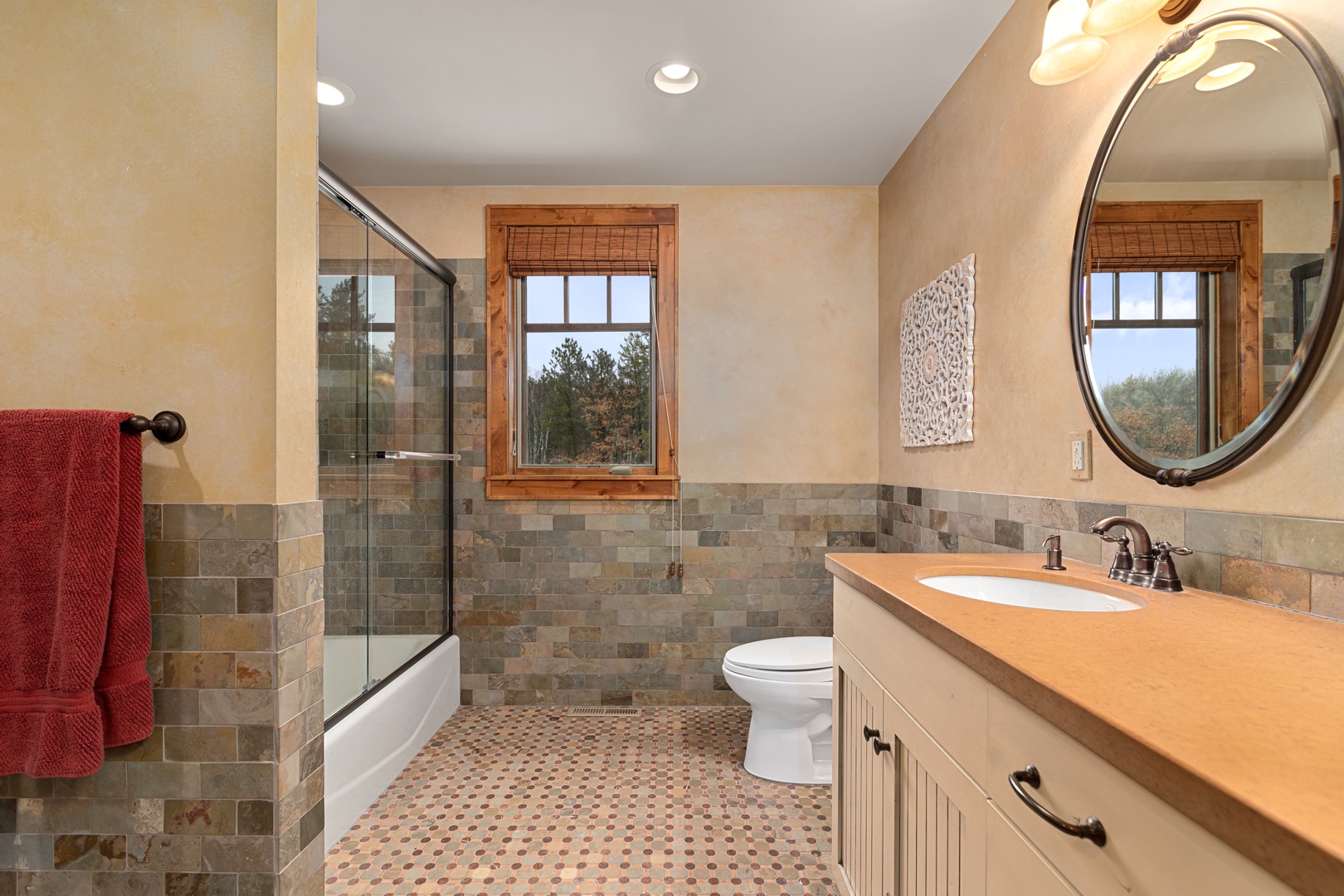 Bathroom Ensuite 1- Upper level