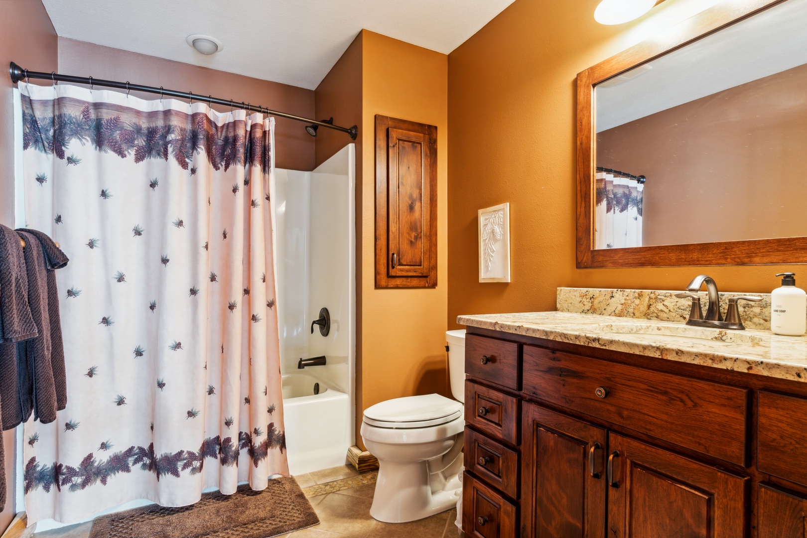 Upper Level Full Bath