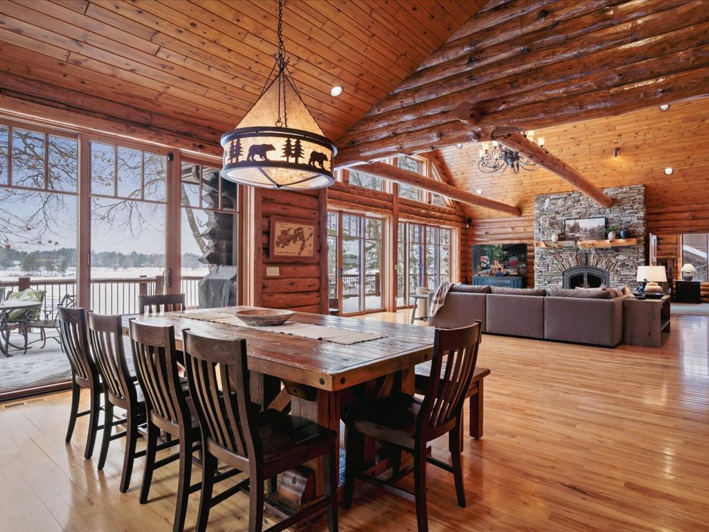 Kitchen, Dining room, Living Room Flow