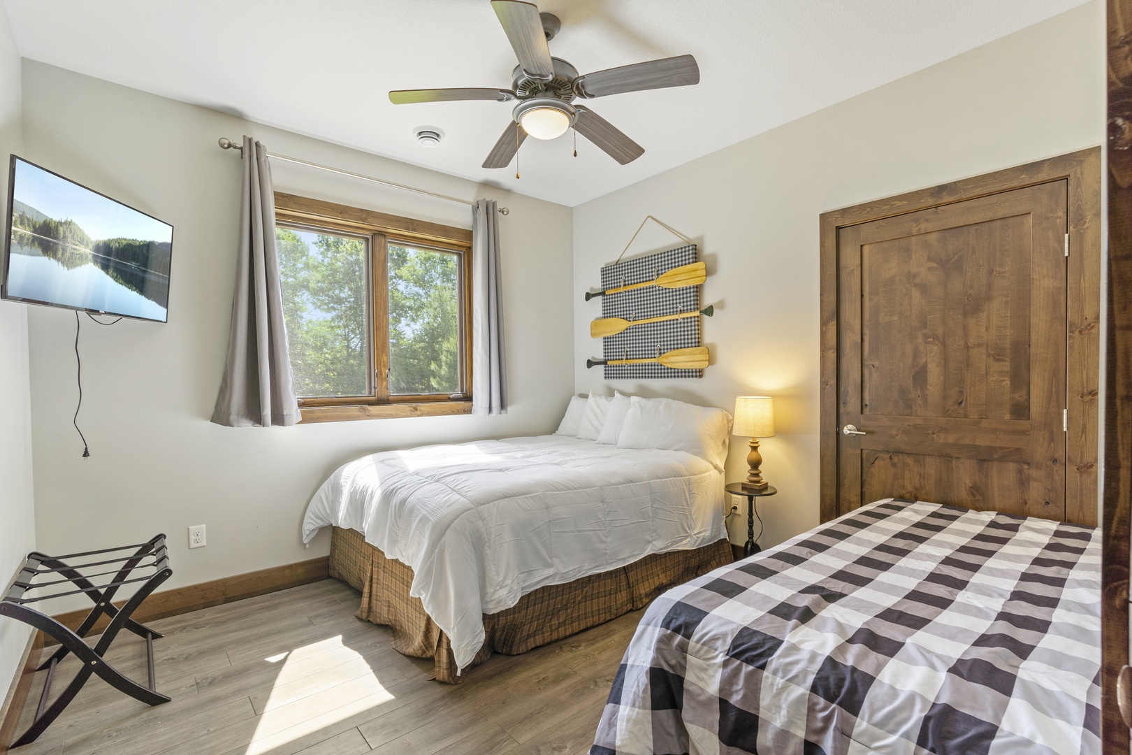 Bedroom with Queen and Single Bed