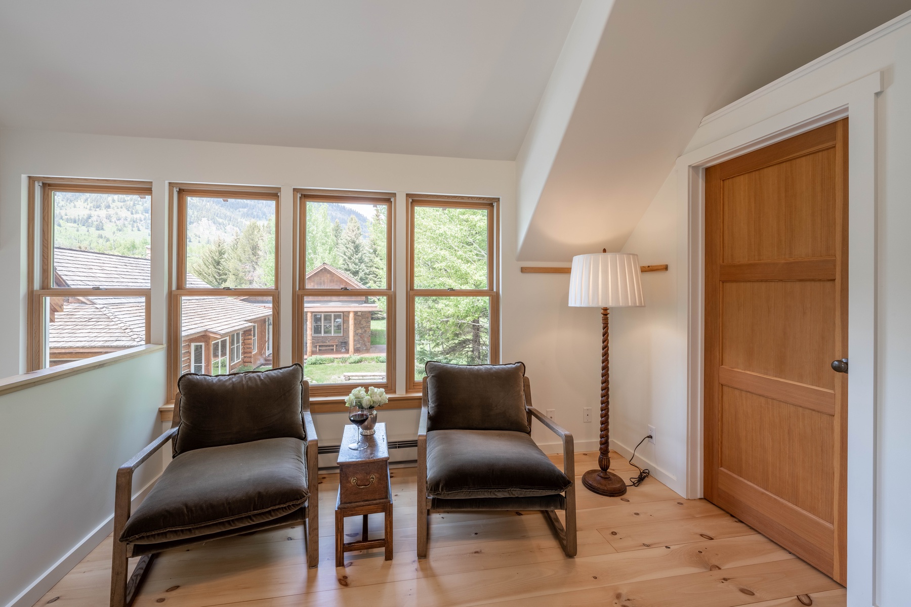 19-fish-creek-retreat-trout-cabin-sitting