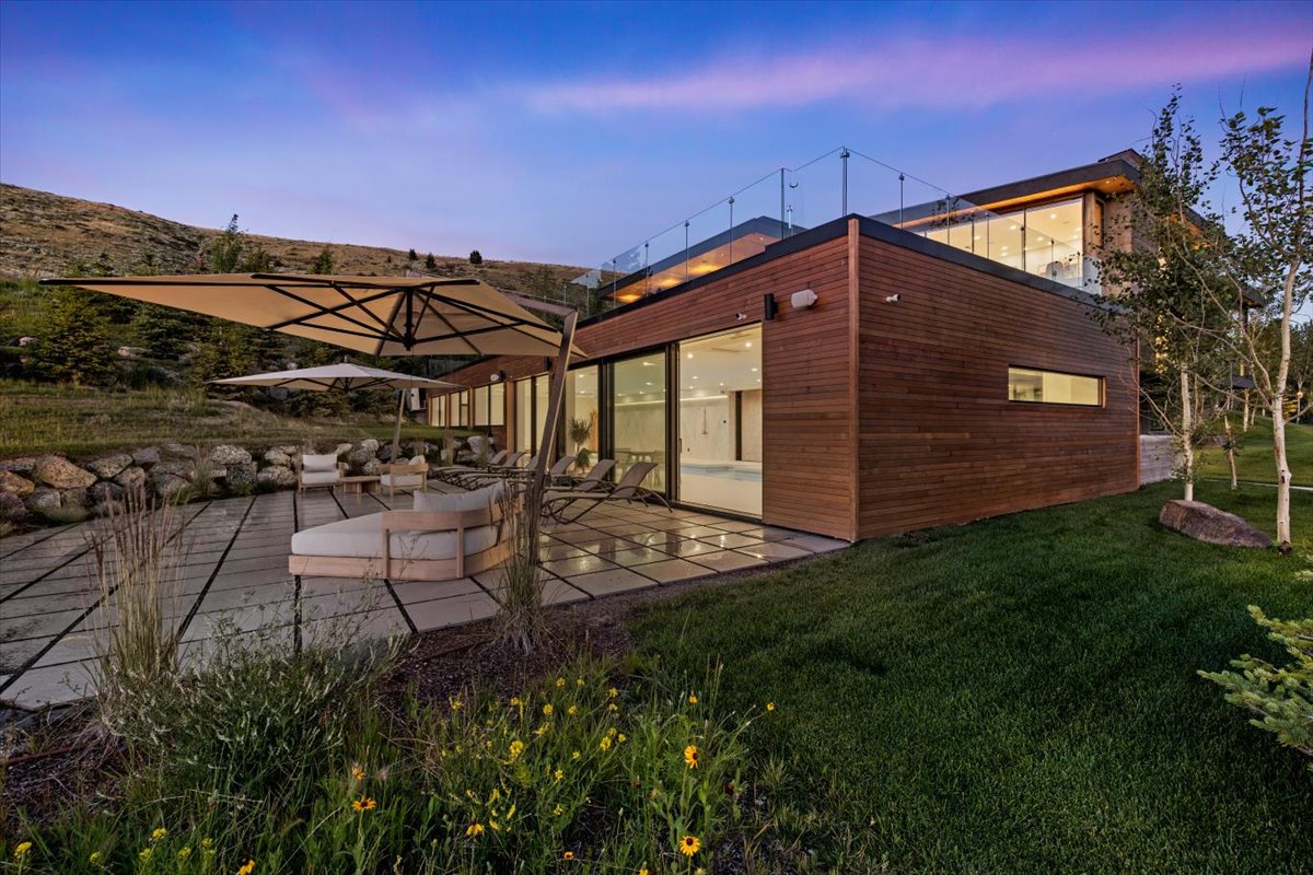 044-Panda Ranch (Twilights)-10