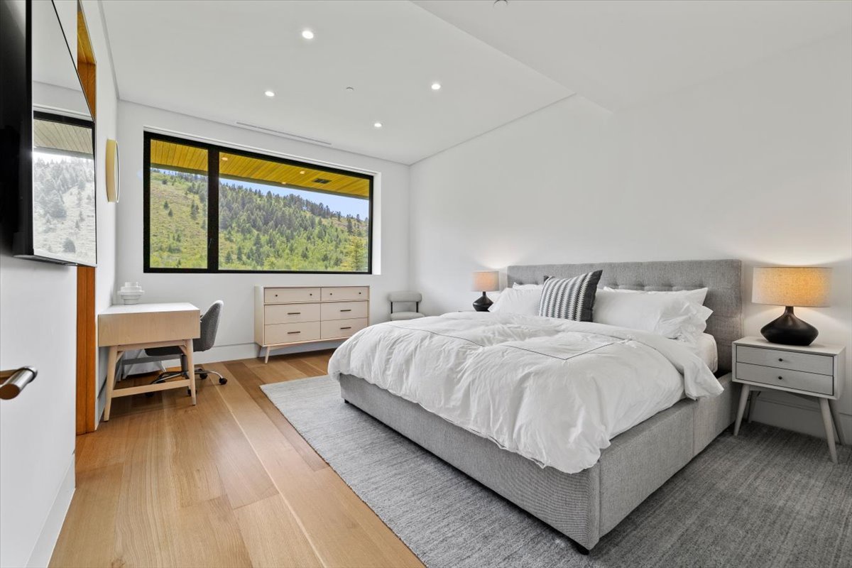 108-505 W Saddle Butte Way-3