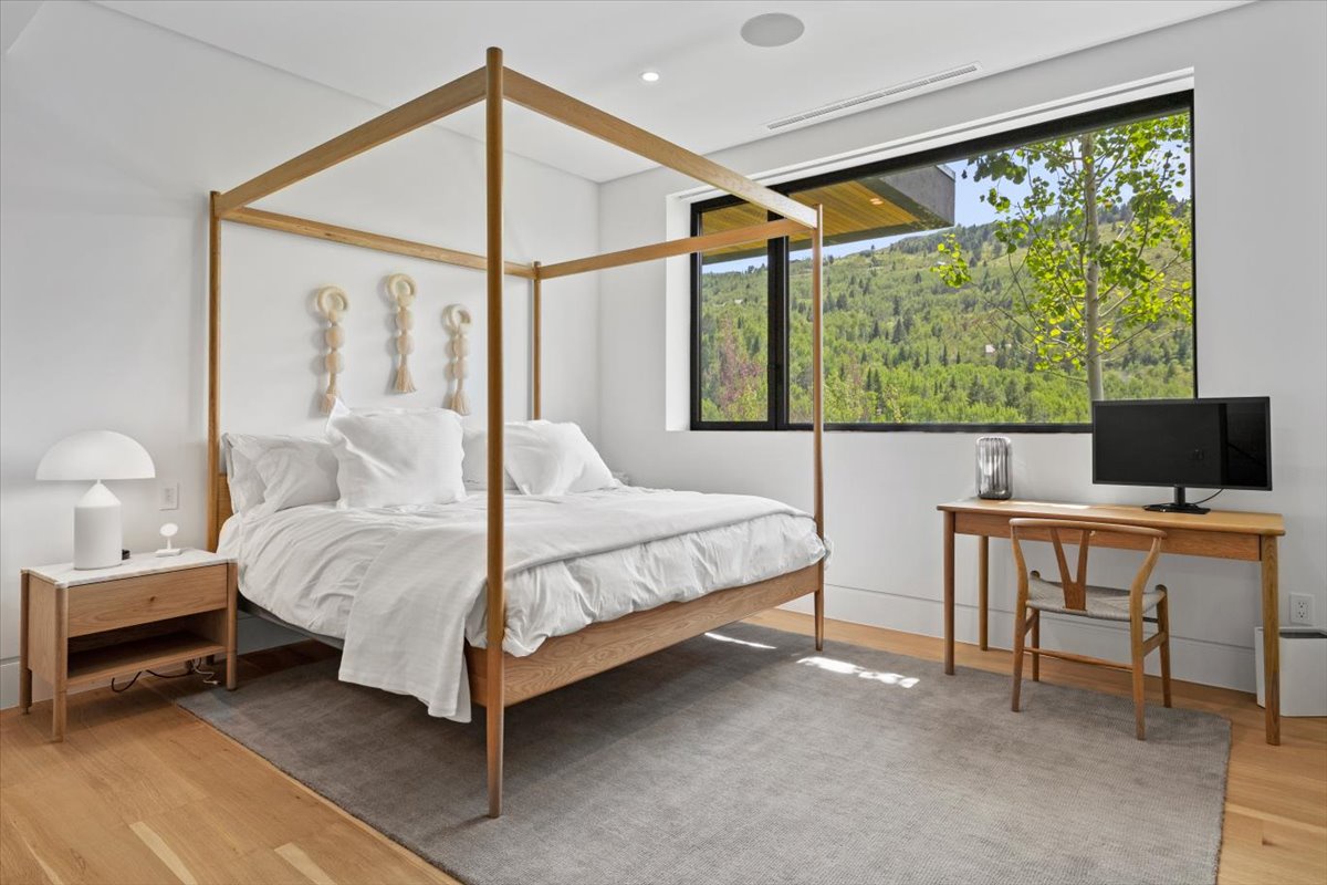 109-505 W Saddle Butte Way-8