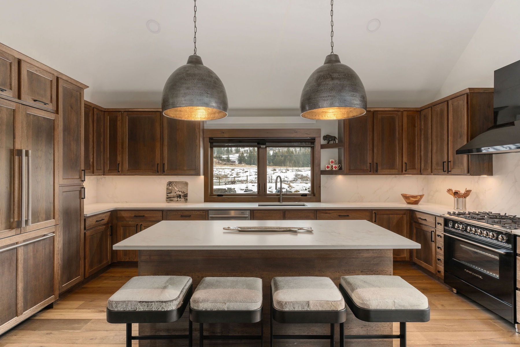 01-the-cottonwoods-kitchen-dining