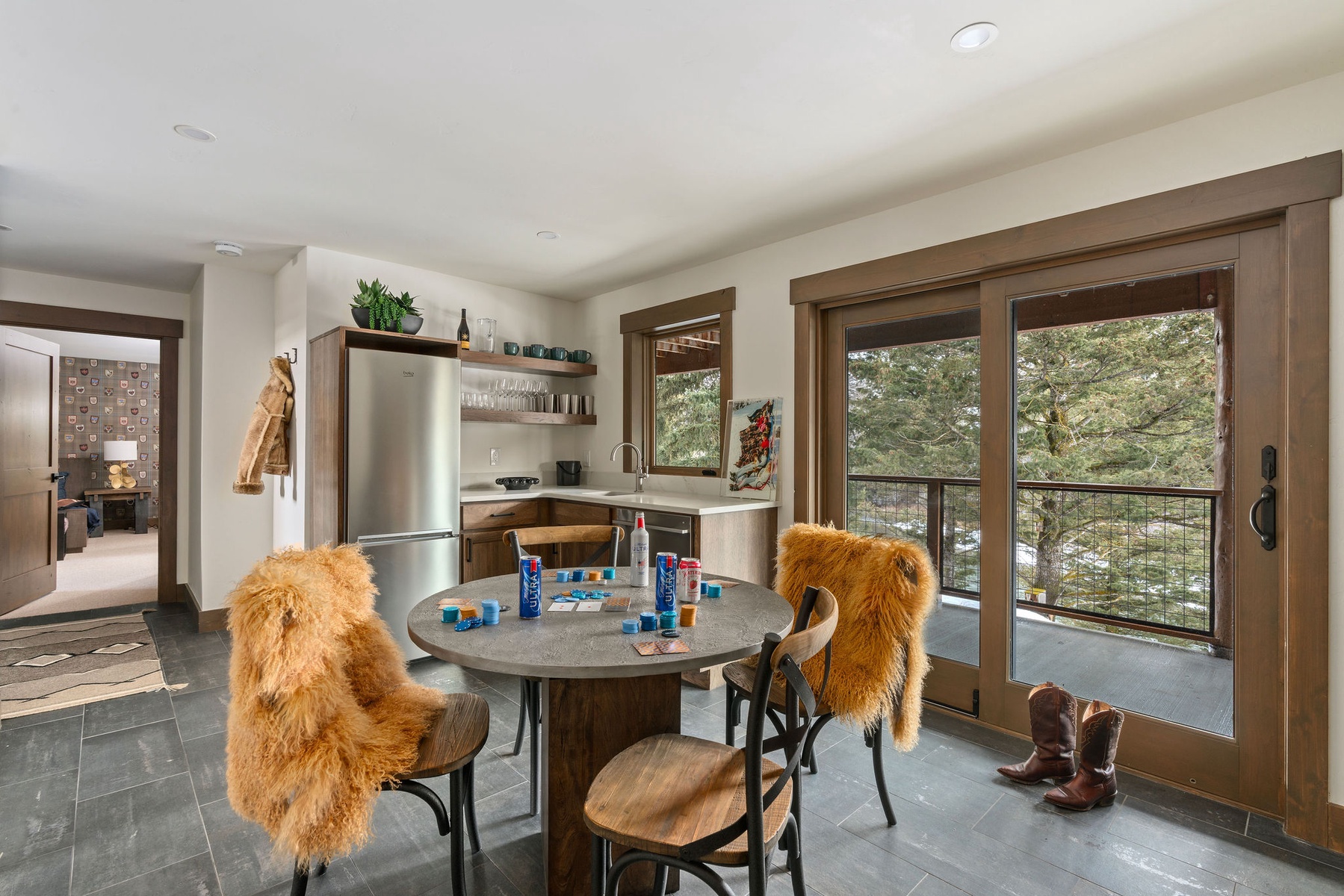 06-the-cottonwoods-kitchenette